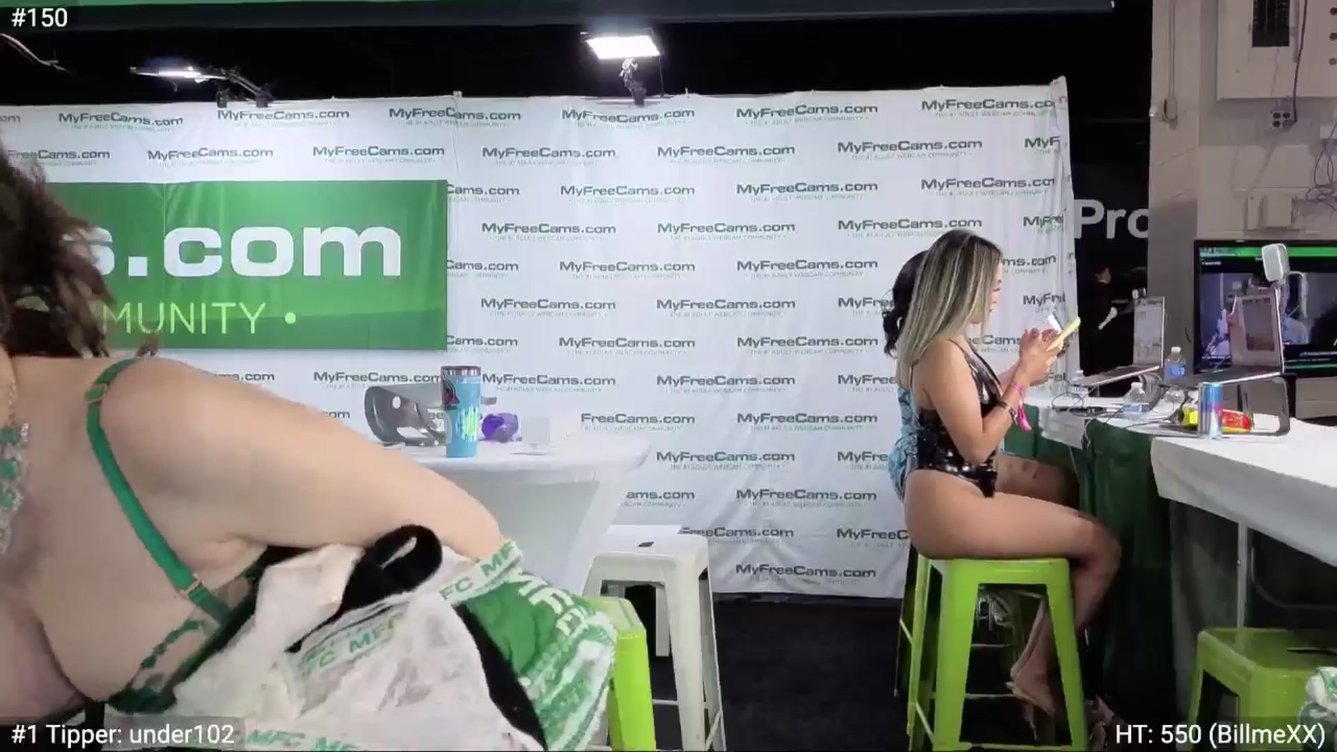 Gallery image thumbnail from Luna_Faye_'s myfreecams stream on, 04/11/2026, 03:32 image 15 of 20