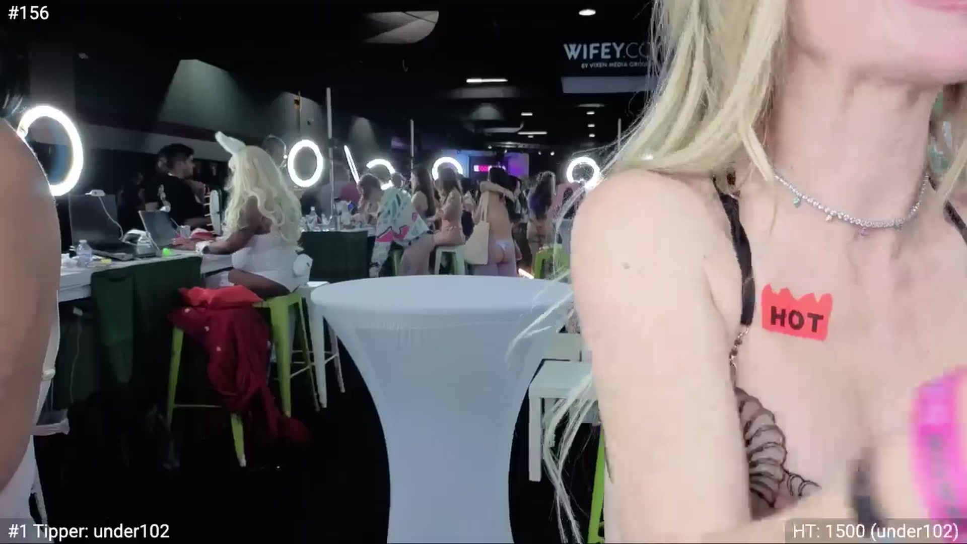 Gallery image thumbnail from Luna_Faye_'s myfreecams stream on, 04/12/2026, 02:35 image 10 of 20