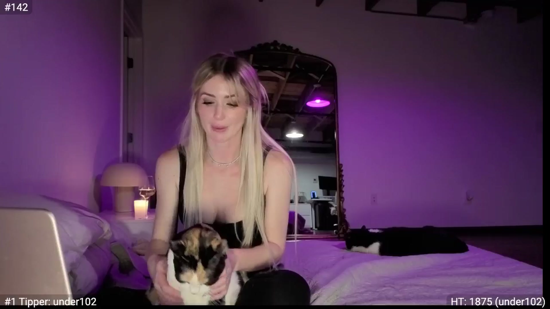 Gallery image thumbnail from Luna_Faye_'s myfreecams stream on, 04/20/2026, 04:34 image 8 of 20
