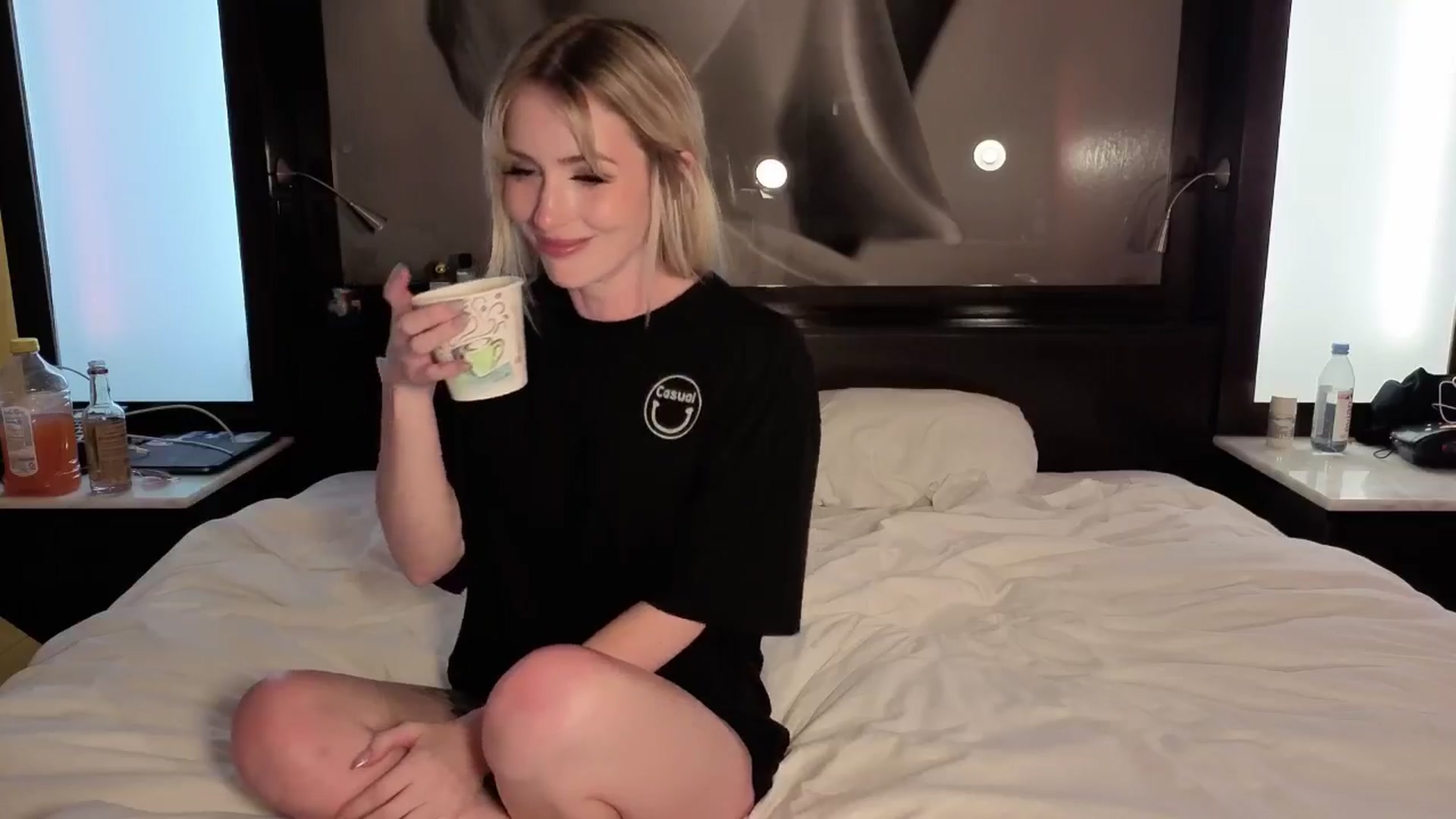 Gallery image thumbnail from Luna_Faye_'s myfreecams stream on, 04/23/2026, 23:39 image 14 of 20