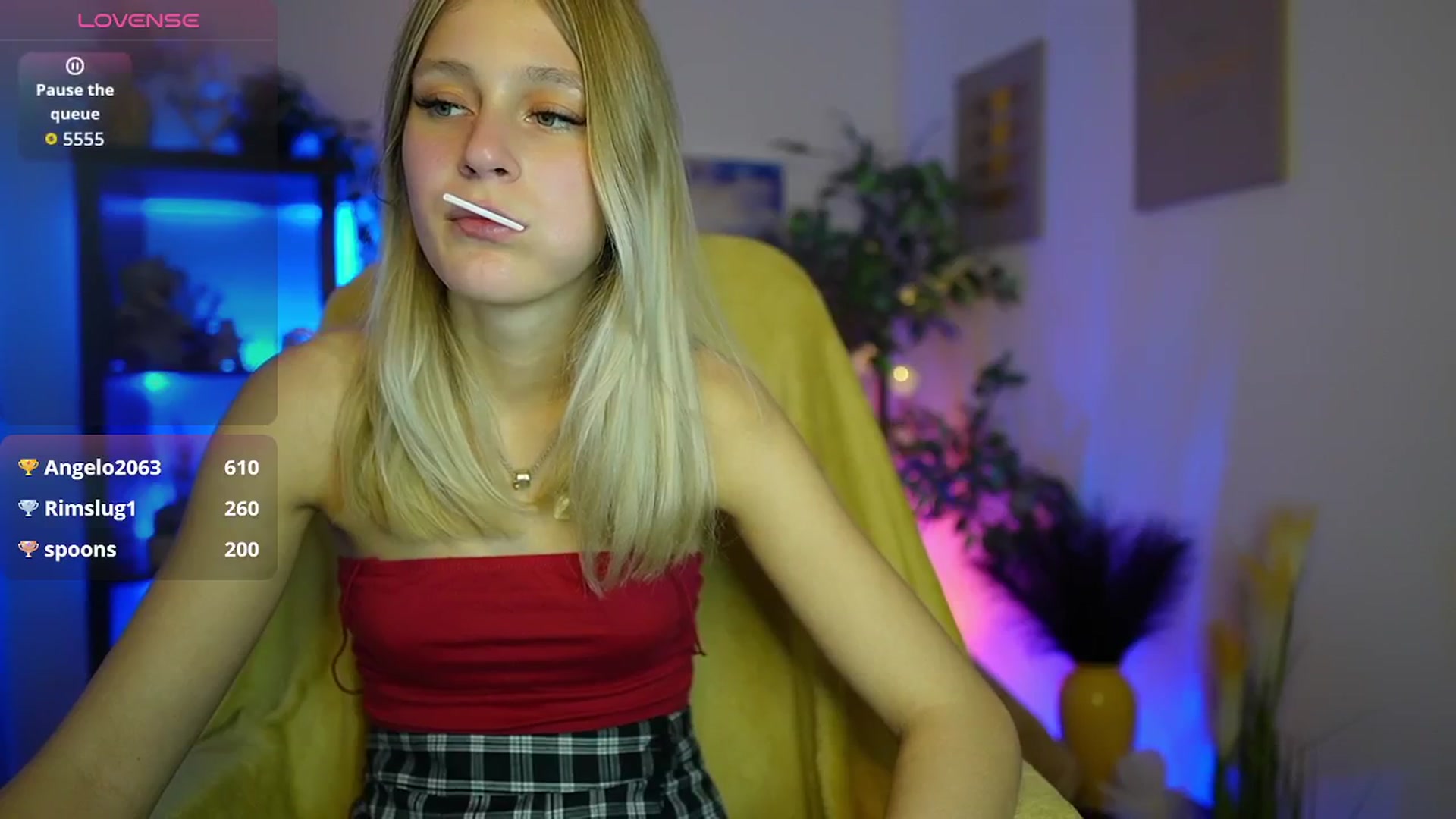 Gallery image thumbnail from Luna_Grace18's myfreecams stream on, 03/29/2026, 15:20 image 5 of 20