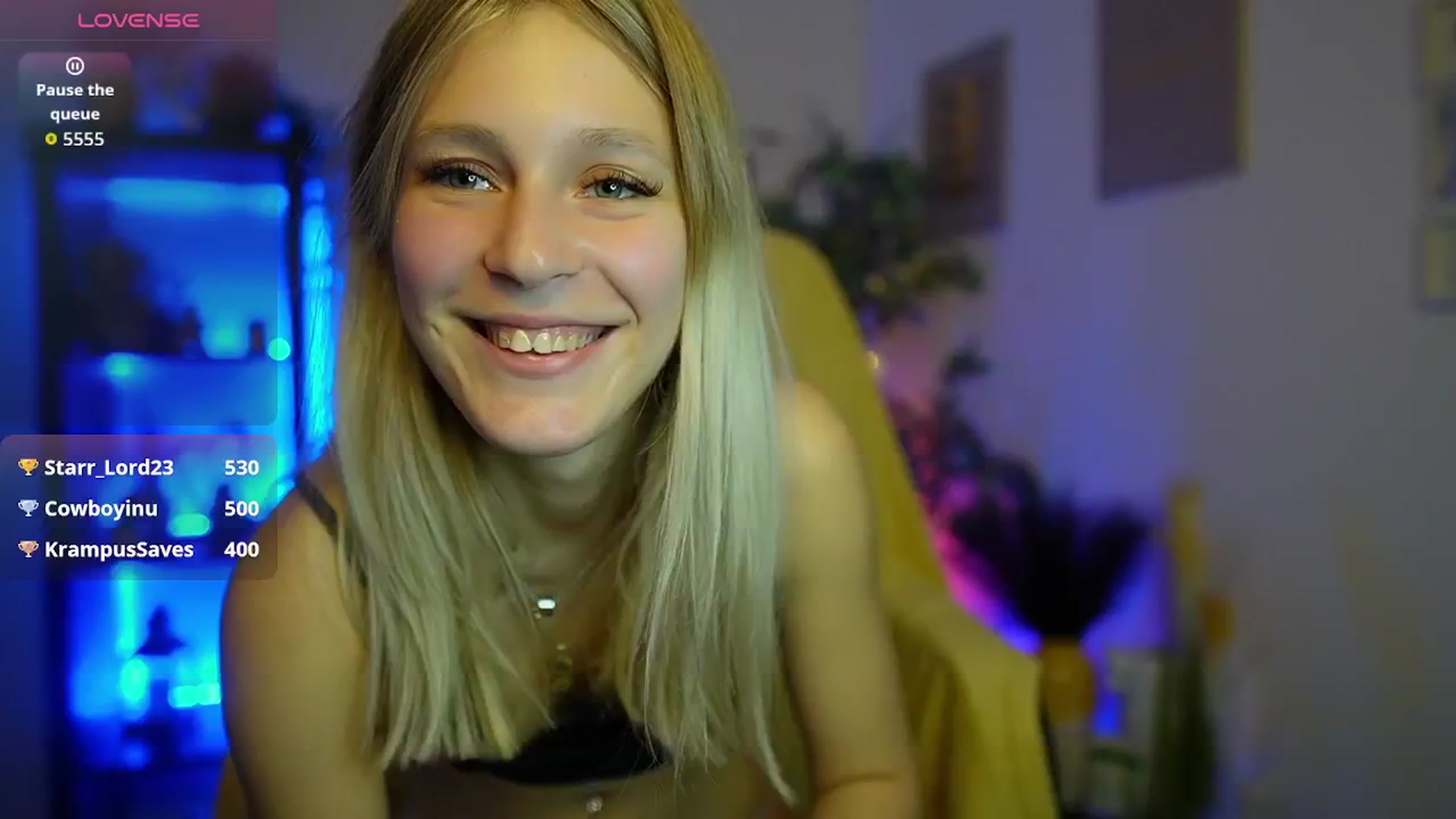 Gallery image thumbnail from Luna_Grace18's myfreecams stream on, 03/31/2026, 18:01 image 19 of 20