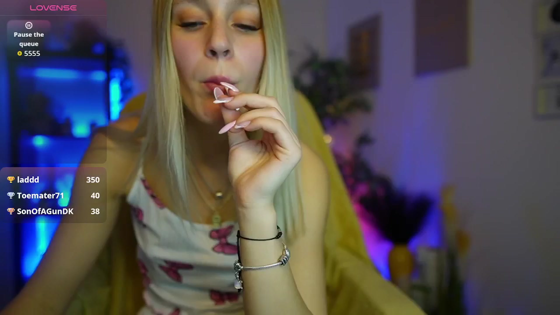Gallery image thumbnail from Luna_Grace18's myfreecams stream on, 04/02/2026, 14:24 image 10 of 20
