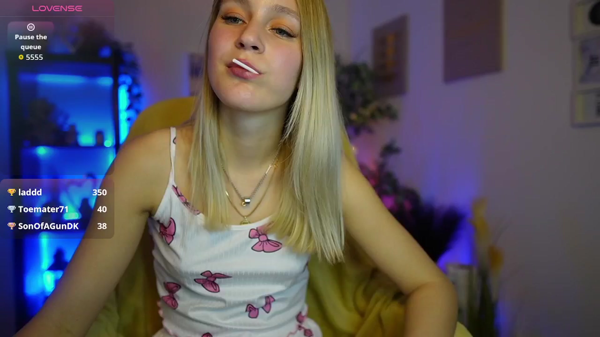 Gallery image thumbnail from Luna_Grace18's myfreecams stream on, 04/02/2026, 14:24 image 12 of 20