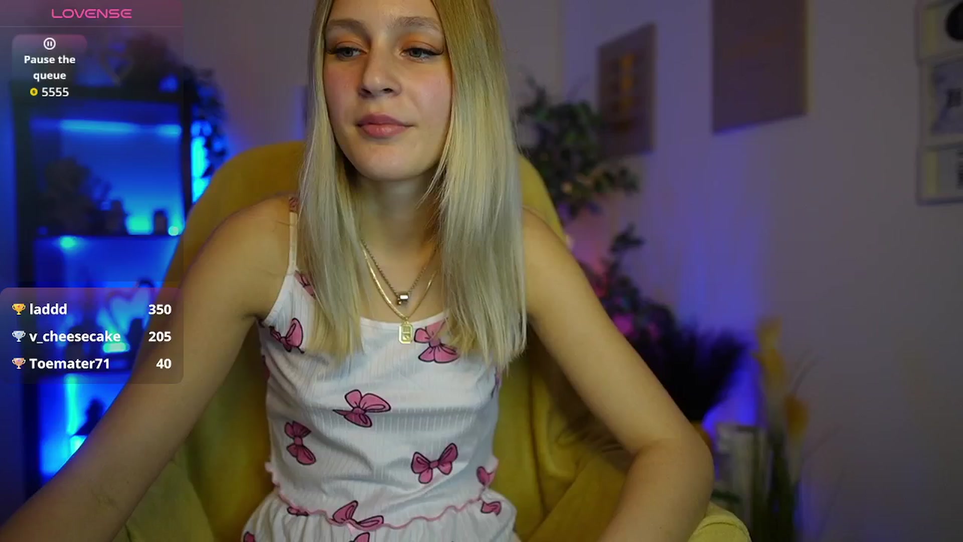 Gallery image thumbnail from Luna_Grace18's myfreecams stream on, 04/02/2026, 15:35 image 2 of 20