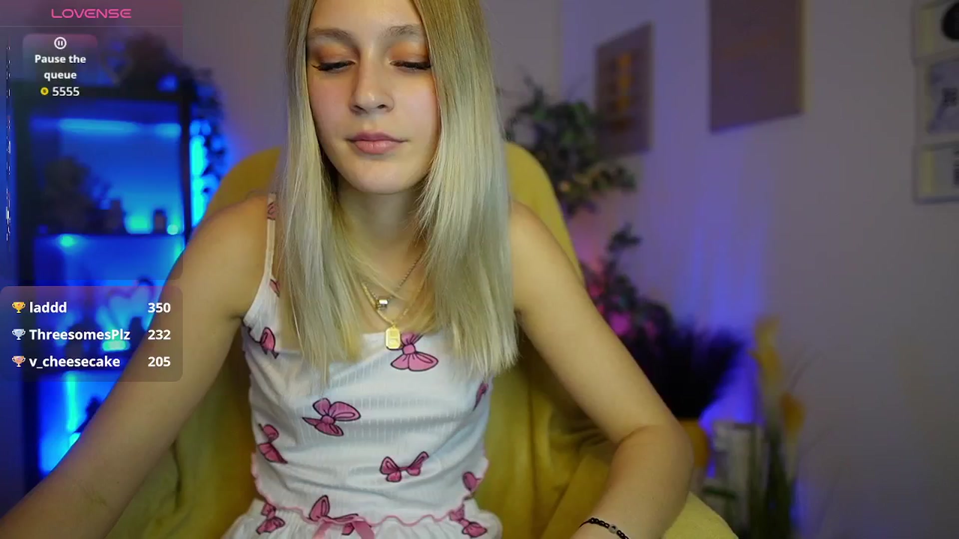 Gallery image thumbnail from Luna_Grace18's myfreecams stream on, 04/02/2026, 15:35 image 14 of 20