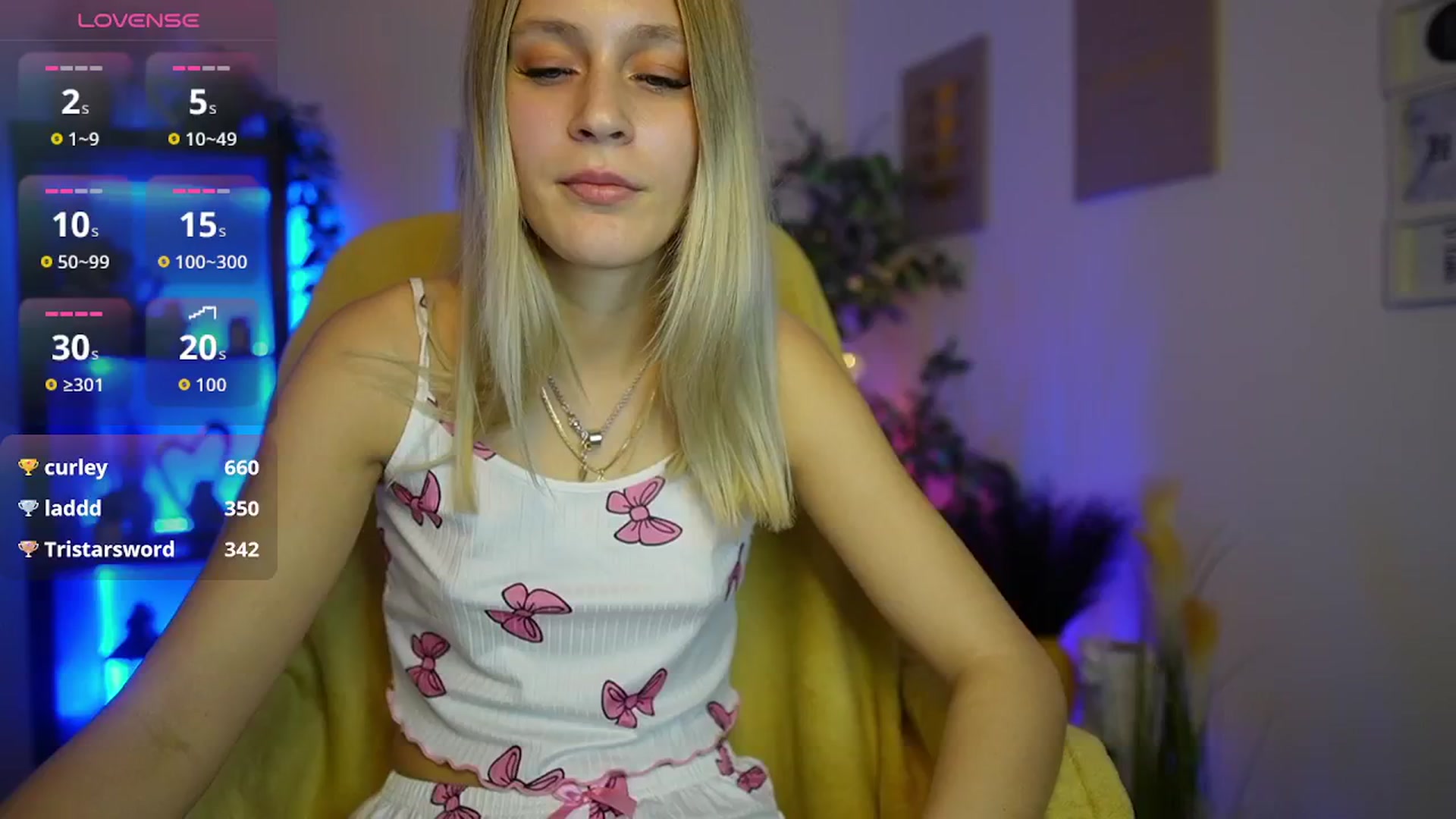 Gallery image thumbnail from Luna_Grace18's myfreecams stream on, 04/02/2026, 16:45 image 1 of 20