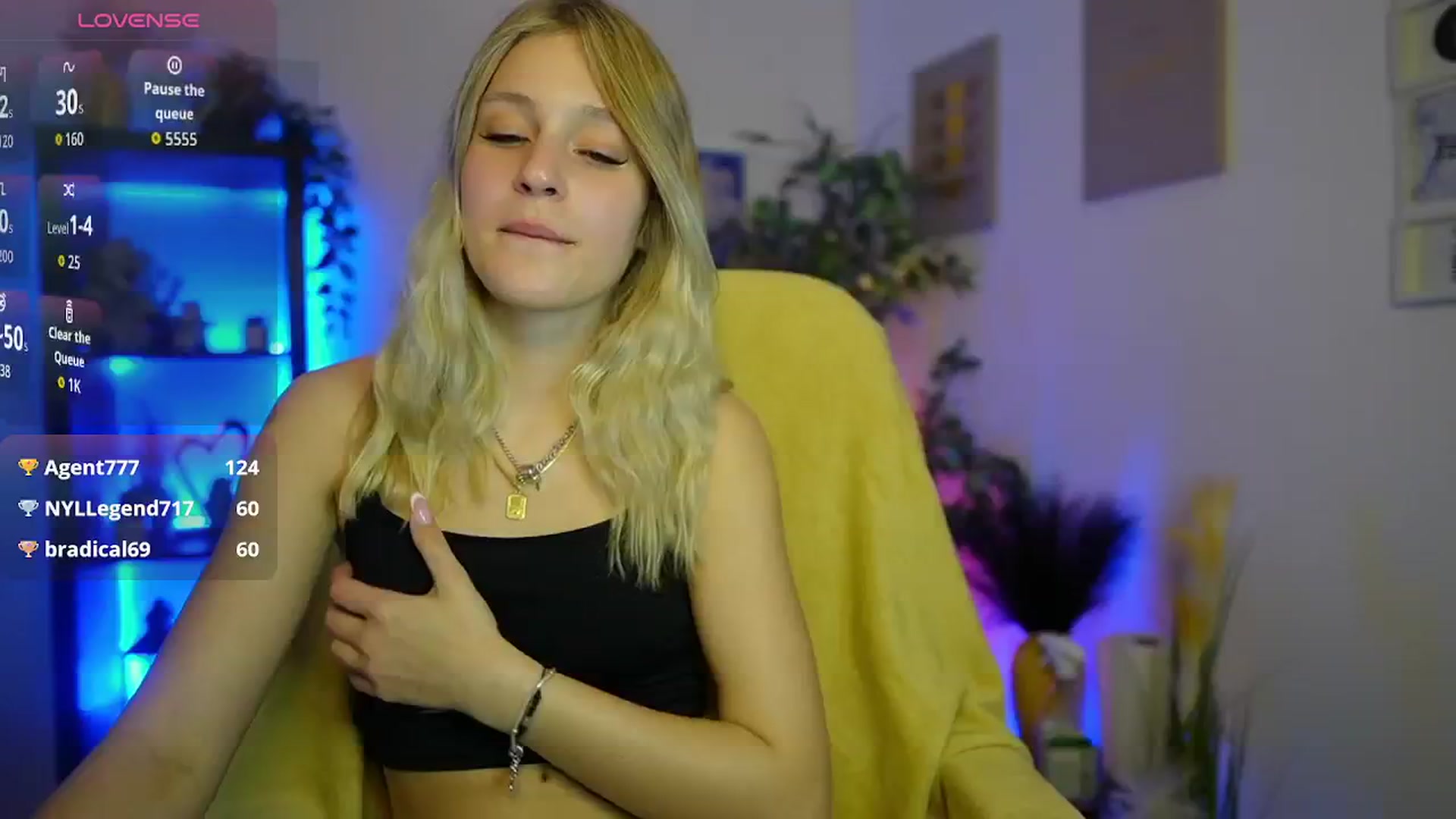 Gallery image thumbnail from Luna_Grace18's myfreecams stream on, 04/05/2026, 14:38 image 12 of 20