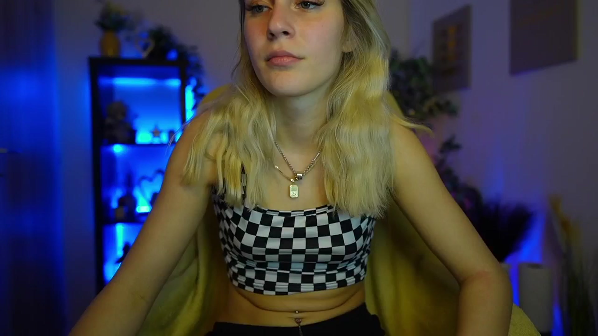 Gallery image thumbnail from Luna_Grace18's myfreecams stream on, 04/06/2026, 18:26 image 8 of 20