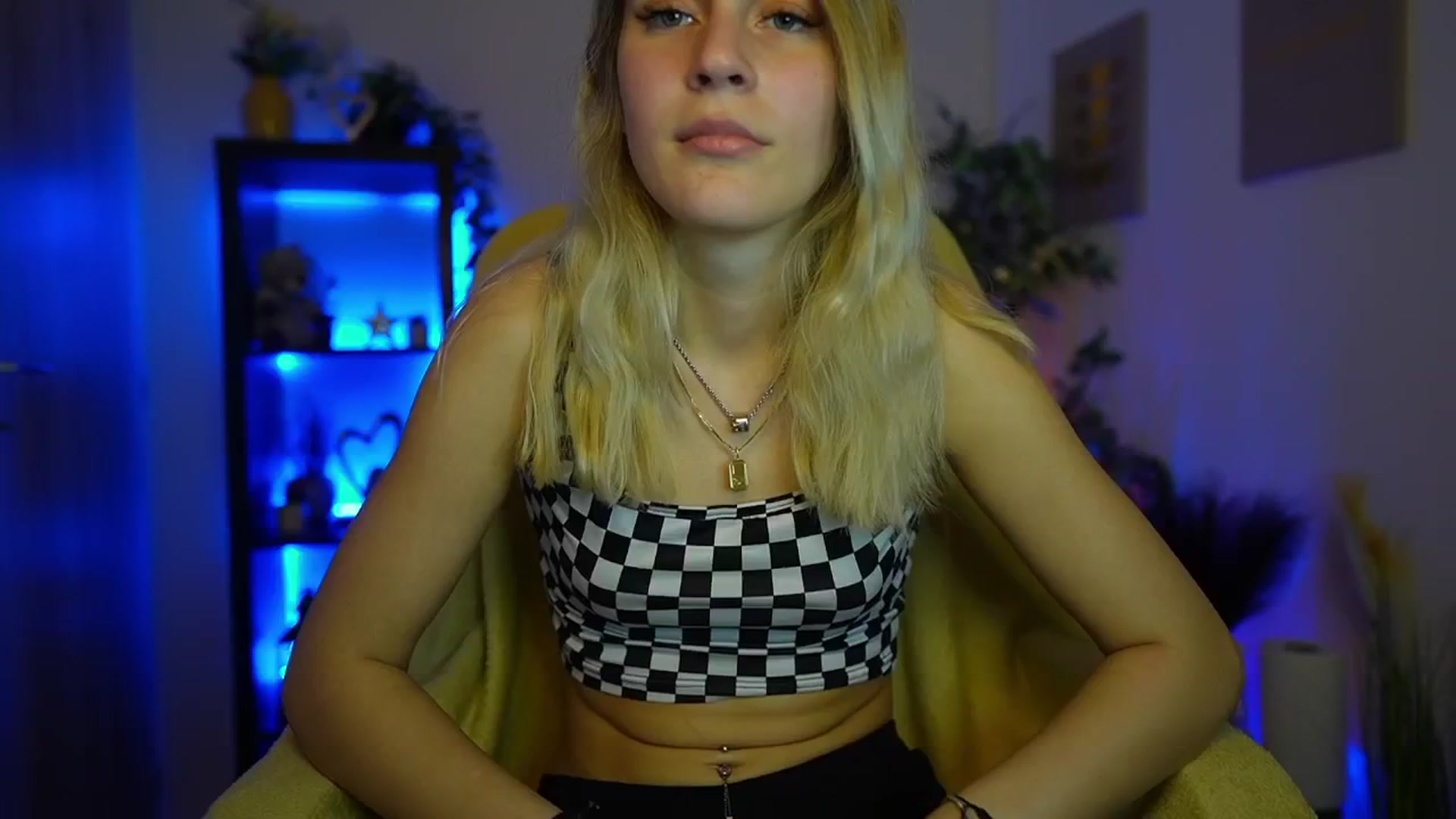 Gallery image thumbnail from Luna_Grace18's myfreecams stream on, 04/06/2026, 18:26 image 11 of 20