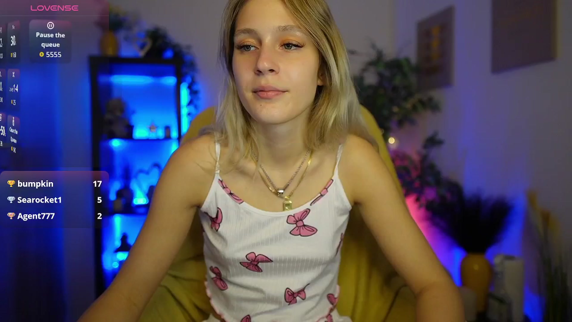 Gallery image thumbnail from Luna_Grace18's myfreecams stream on, 04/08/2026, 14:12 image 5 of 20