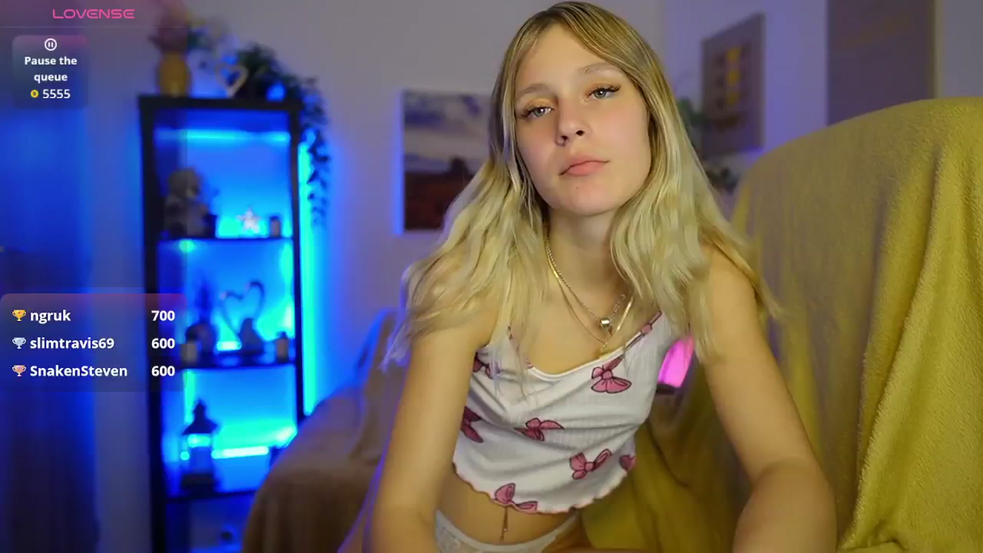 Gallery image thumbnail from Luna_Grace18's myfreecams stream on, 04/08/2026, 17:59 image 4 of 20