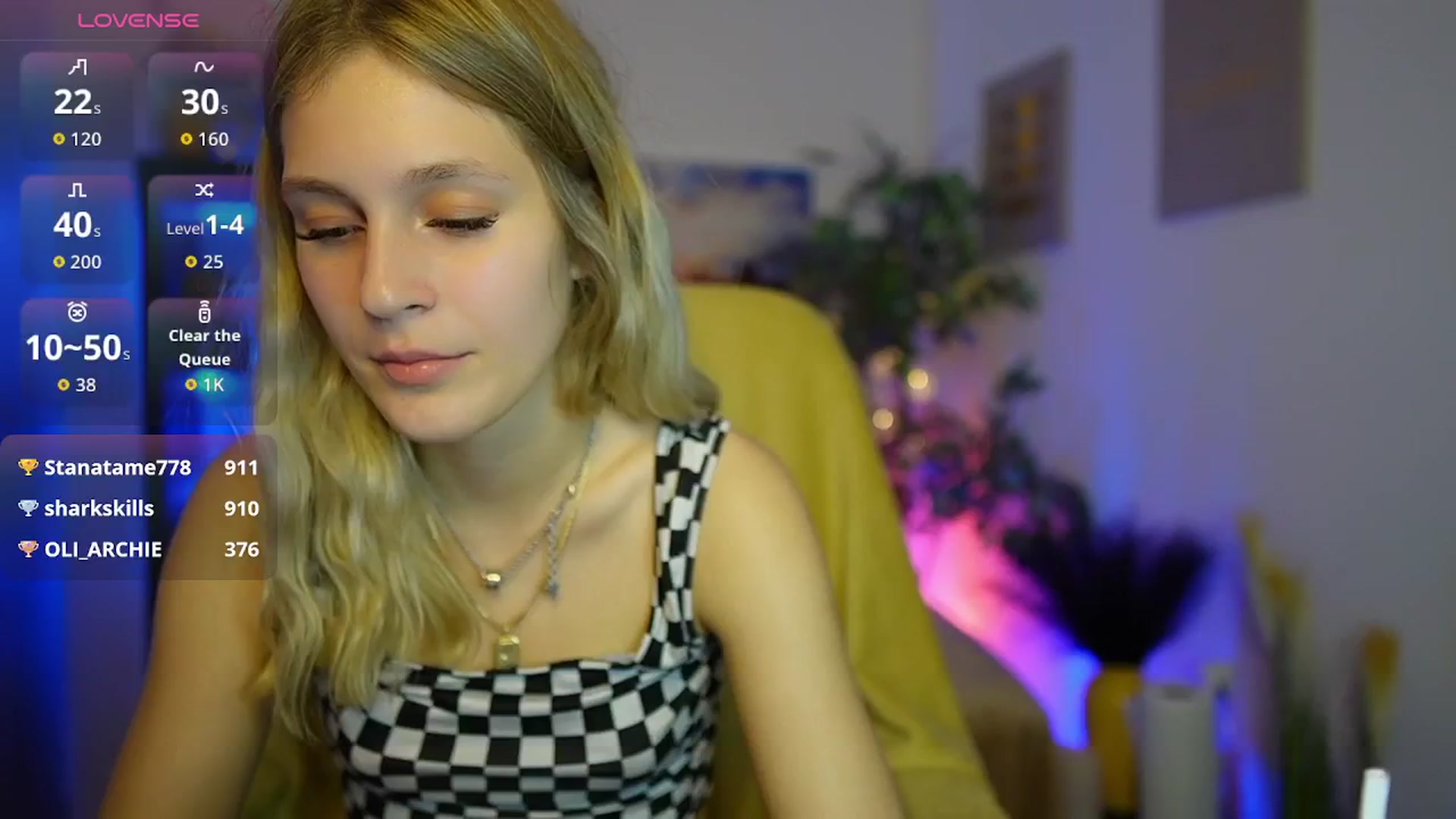 Gallery image thumbnail from Luna_Grace18's myfreecams stream on, 04/17/2026, 20:32 image 8 of 20