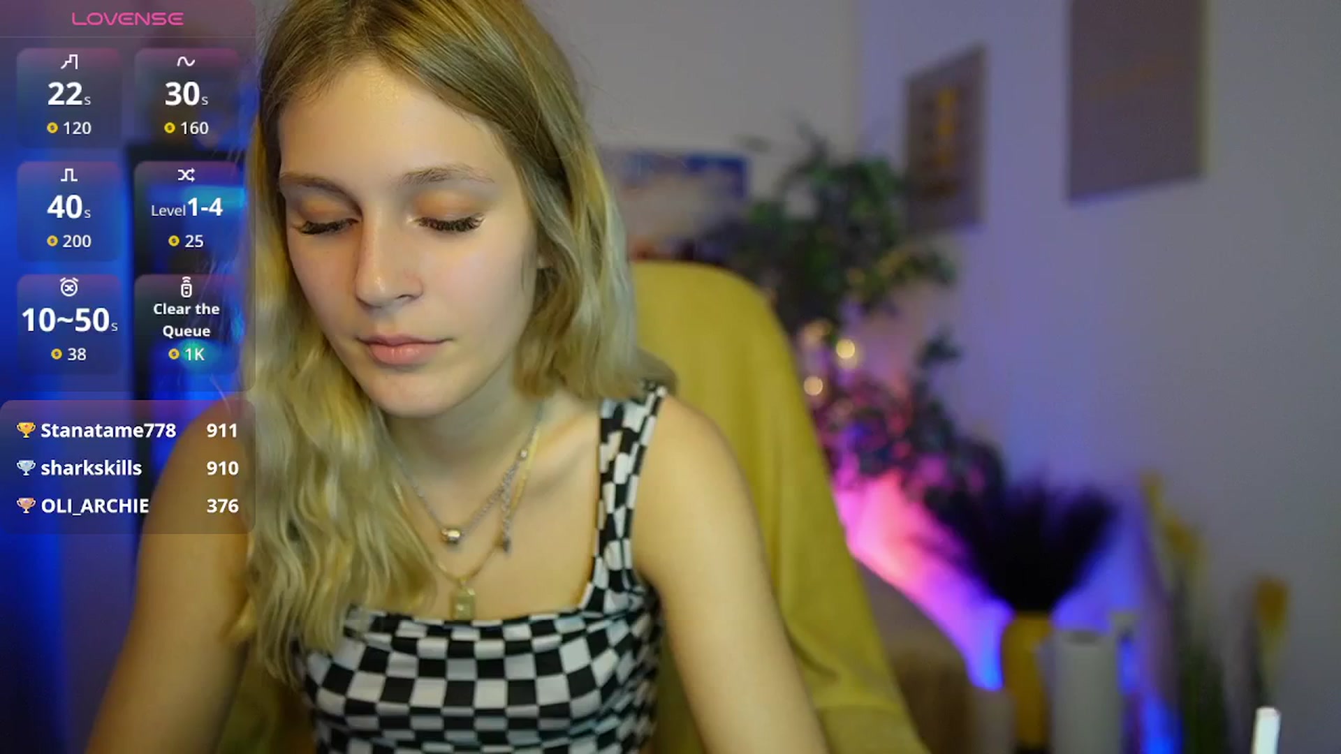 Gallery image thumbnail from Luna_Grace18's myfreecams stream on, 04/17/2026, 20:32 image 10 of 20