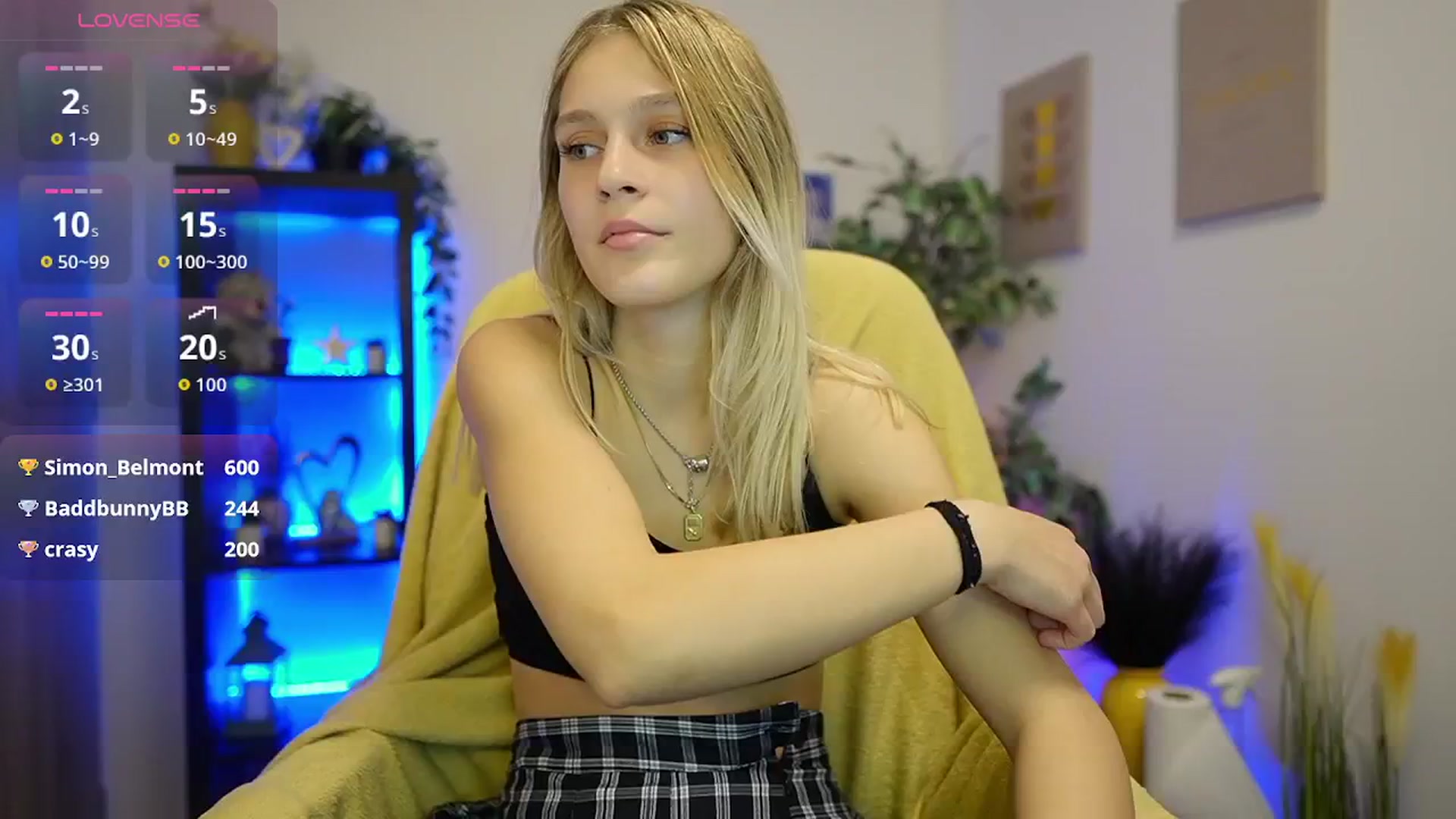 Gallery image thumbnail from Luna_Grace18's myfreecams stream on, 04/26/2026, 18:16 image 17 of 20