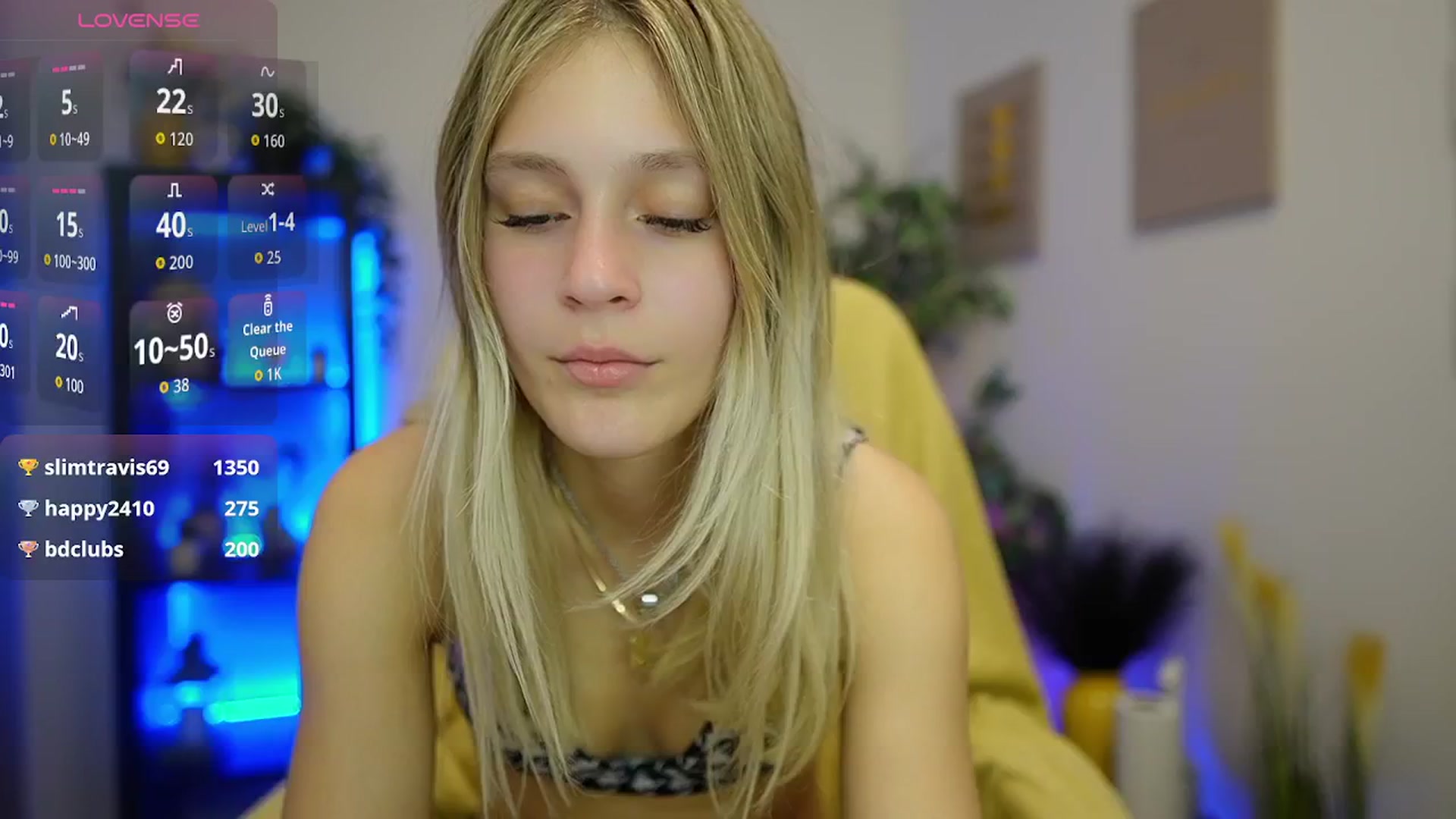 Gallery image thumbnail from Luna_Grace18's myfreecams stream on, 04/28/2026, 22:18 image 20 of 20