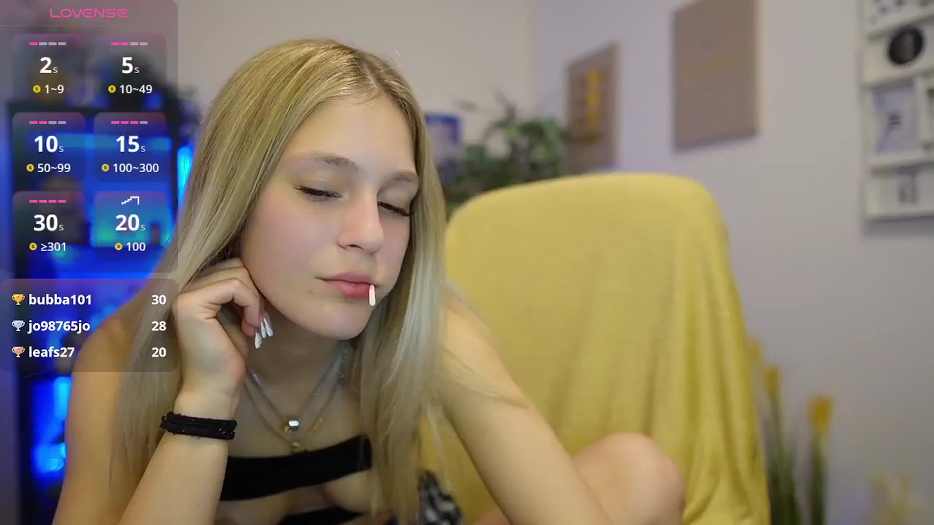 Gallery image thumbnail from Luna_Grace18's myfreecams stream on, 04/29/2026, 21:00 image 16 of 20