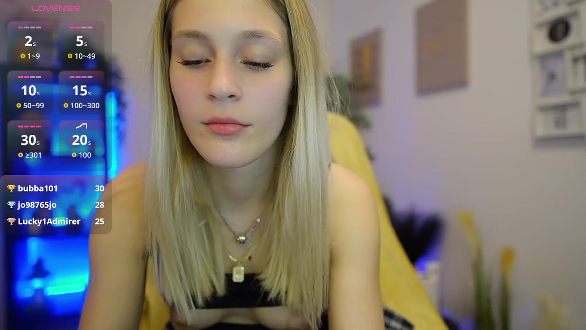 Gallery image thumbnail from Luna_Grace18's myfreecams stream on, 04/29/2026, 22:17 image 16 of 20