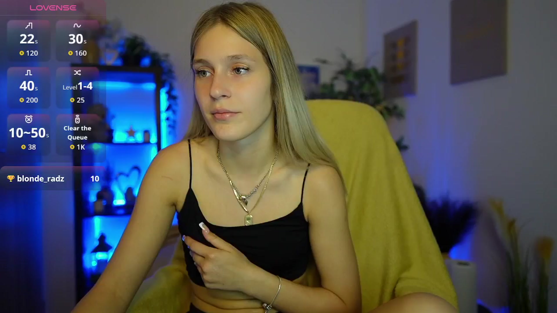 Gallery image thumbnail from Luna_Grace18's myfreecams stream on, 05/03/2026, 19:53 image 6 of 20