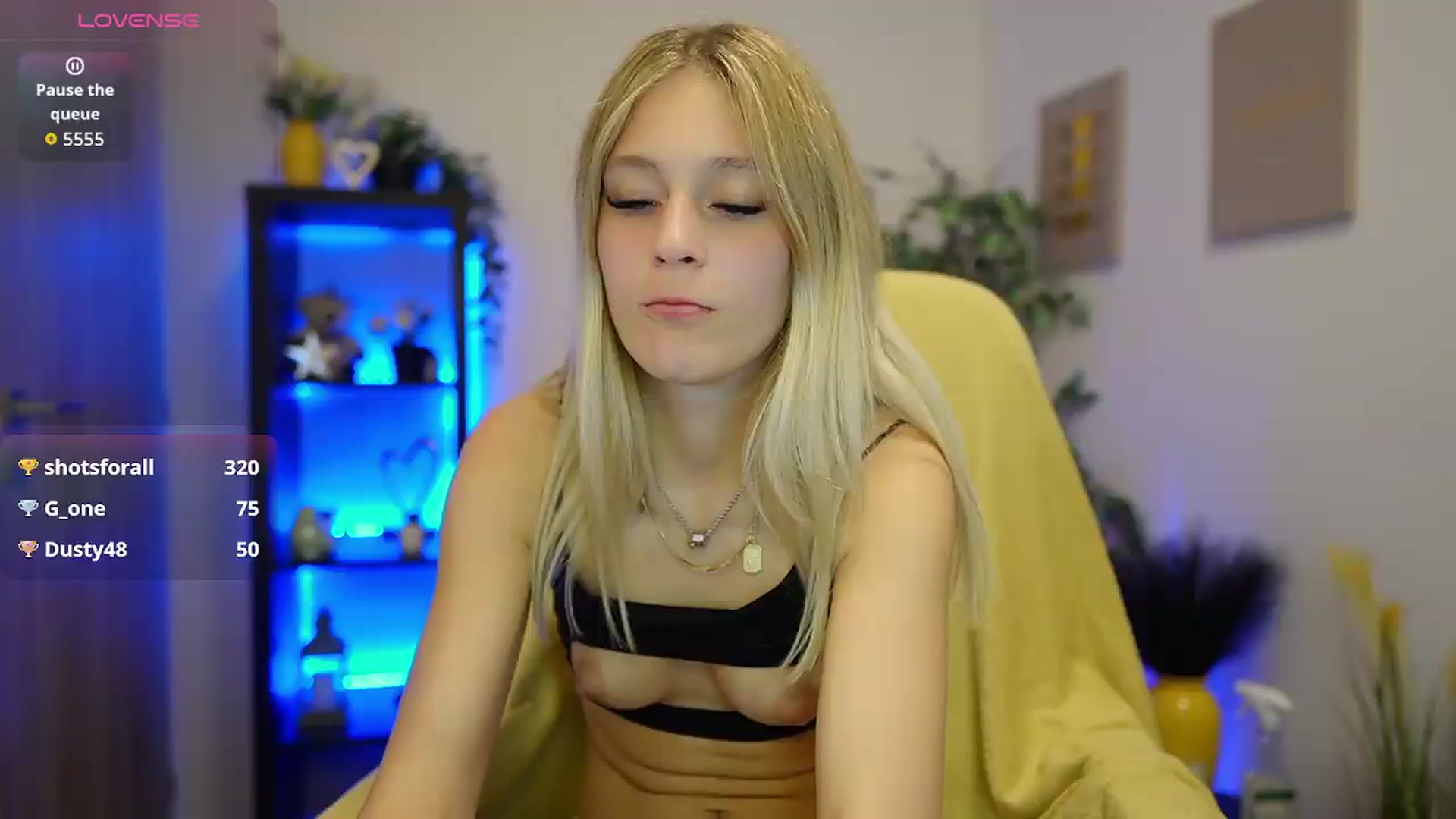 Gallery image thumbnail from Luna_Grace18's myfreecams stream on, 05/09/2026, 18:59 image 13 of 20