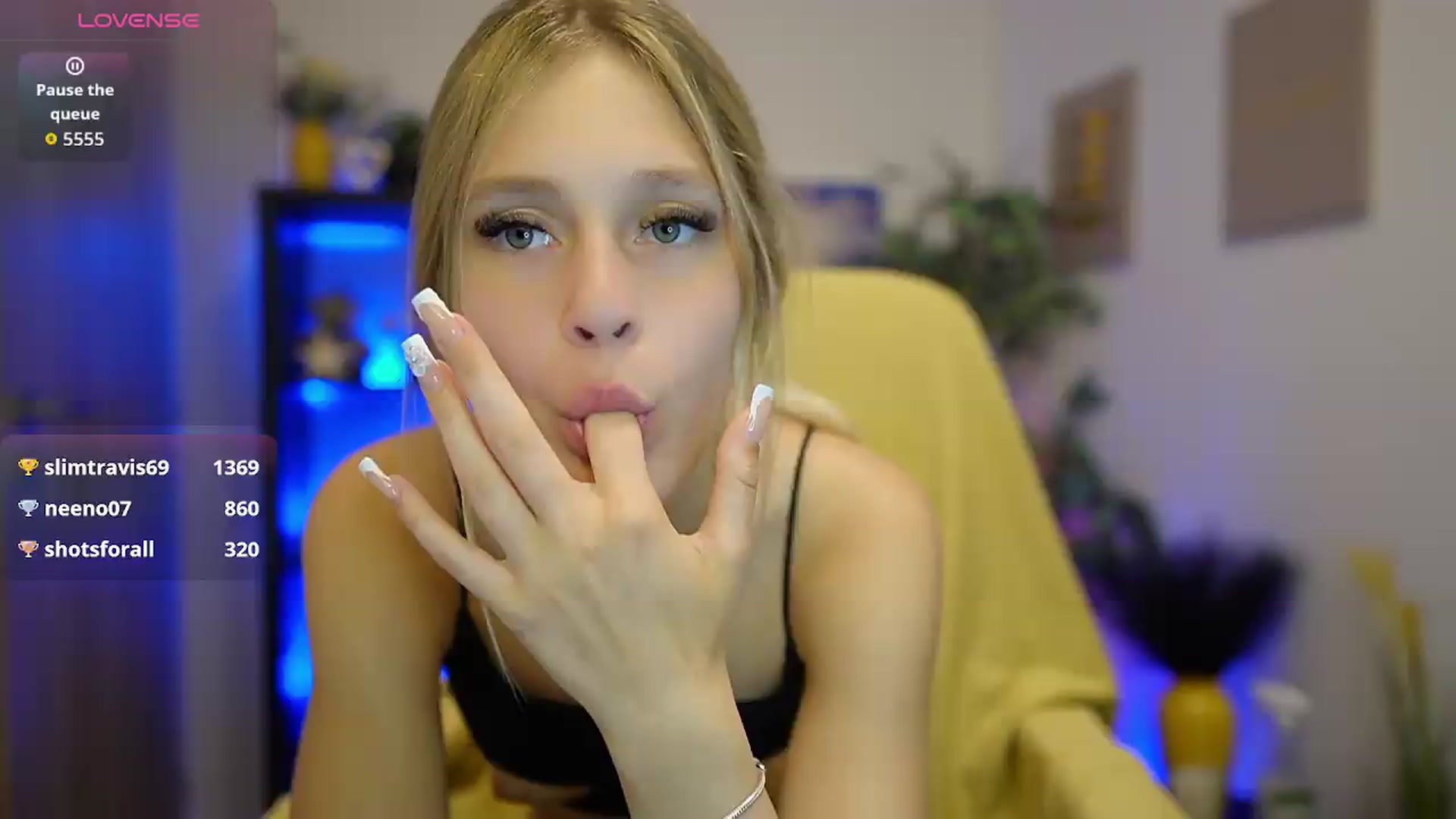 Gallery image thumbnail from Luna_Grace18's myfreecams stream on, 05/09/2026, 22:06 image 3 of 20