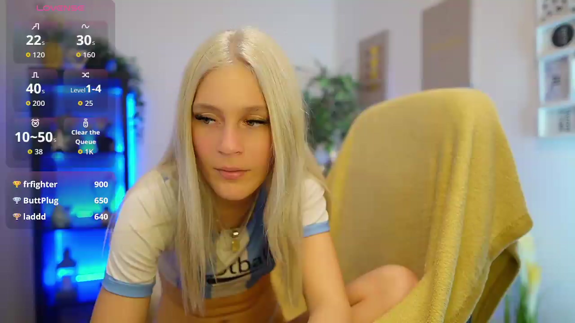 Gallery image thumbnail from Luna_Grace18's myfreecams stream on, 05/13/2026, 18:06 image 1 of 20