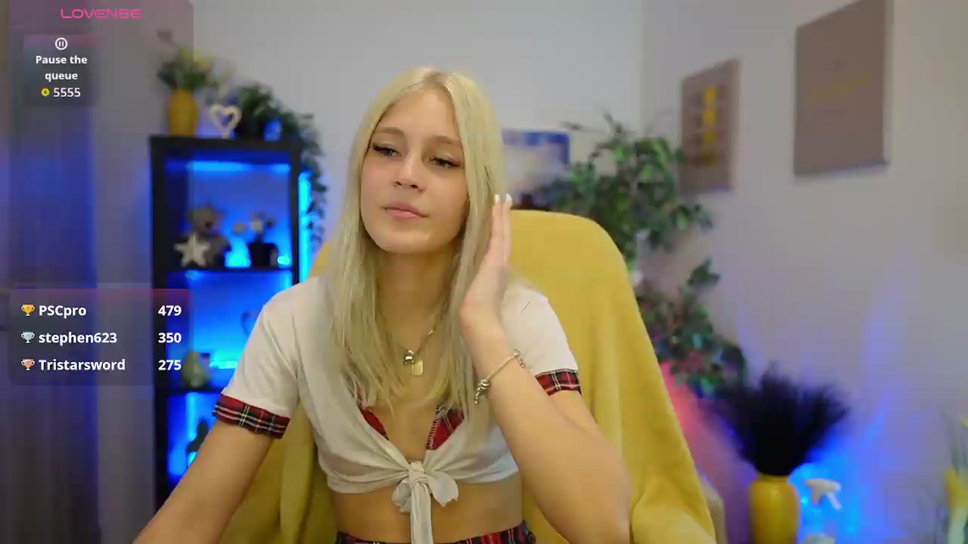 Gallery image thumbnail from Luna_Grace18's myfreecams stream on, 05/21/2026, 12:51 image 6 of 20
