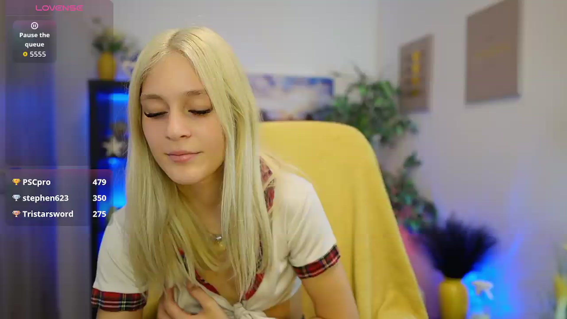 Gallery image thumbnail from Luna_Grace18's myfreecams stream on, 05/21/2026, 12:51 image 9 of 20