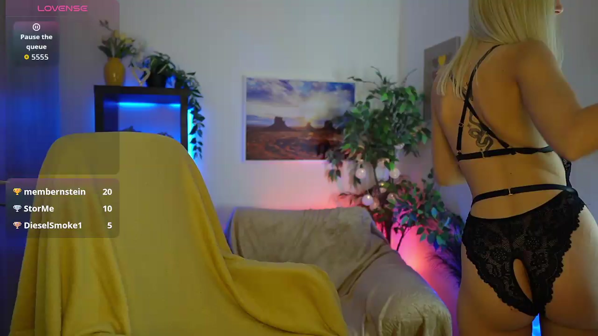 Gallery image thumbnail from Luna_Grace18's myfreecams stream on, 05/22/2026, 13:49 image 13 of 20
