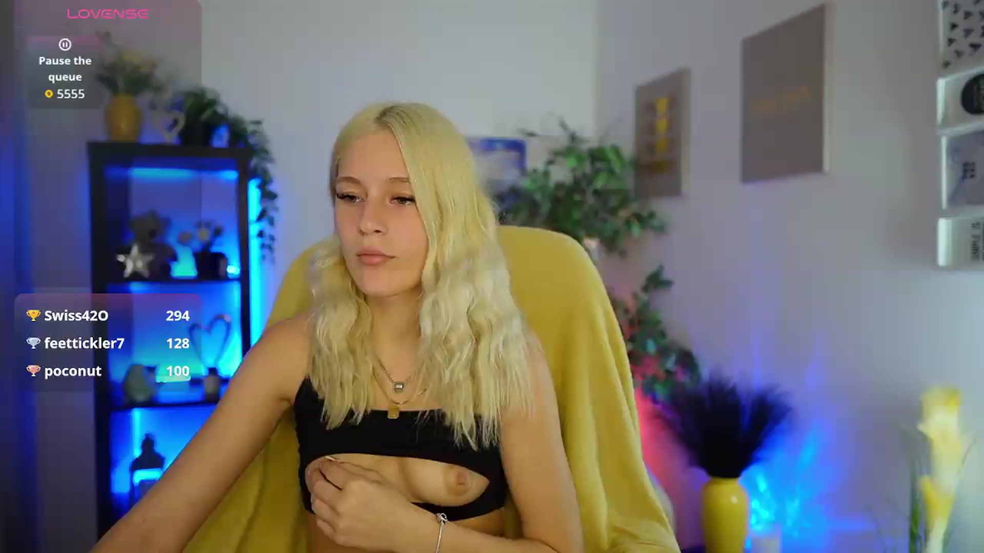 Gallery image thumbnail from Luna_Grace18's myfreecams stream on, 05/27/2026, 13:30 image 11 of 20