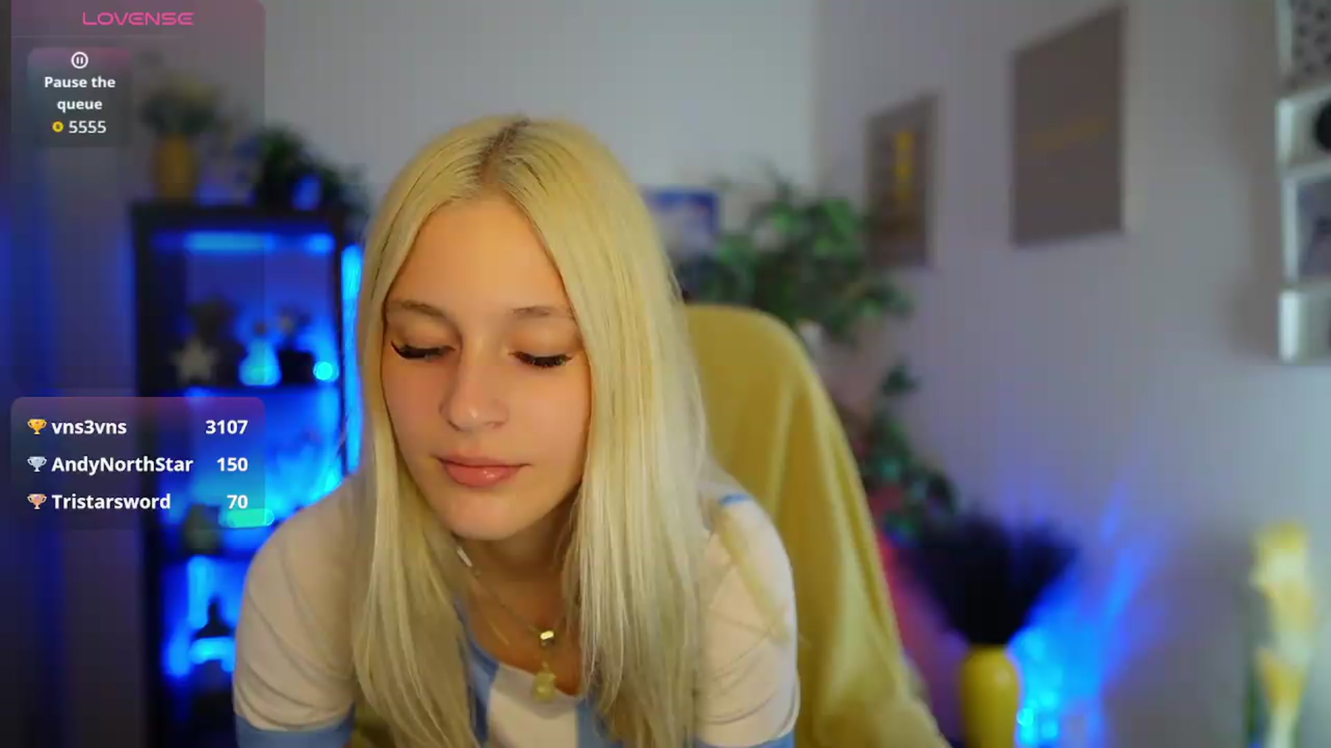 Gallery image thumbnail from Luna_Grace18's myfreecams stream on, 05/30/2026, 15:21 image 12 of 20