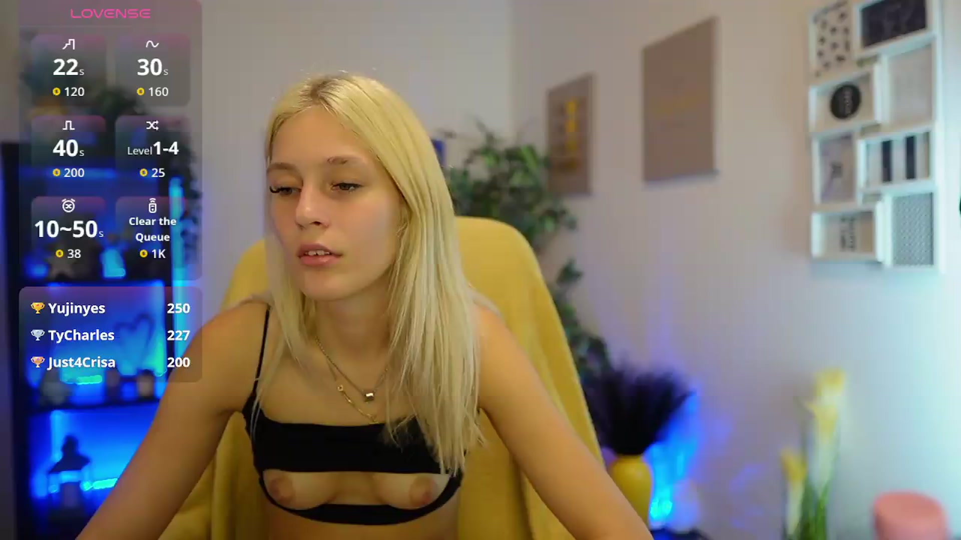 Gallery image thumbnail from Luna_Grace18's myfreecams stream on, 06/15/2026, 17:35 image 11 of 20