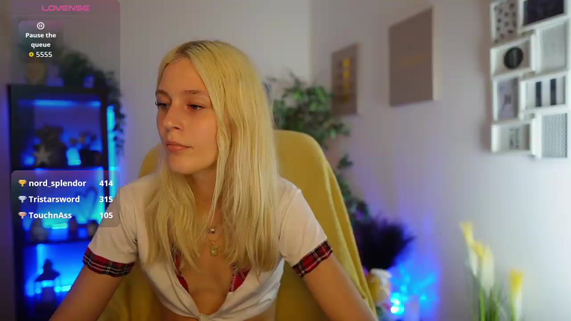 Gallery image thumbnail from Luna_Grace18's myfreecams stream on, 06/21/2026, 15:56 image 2 of 20