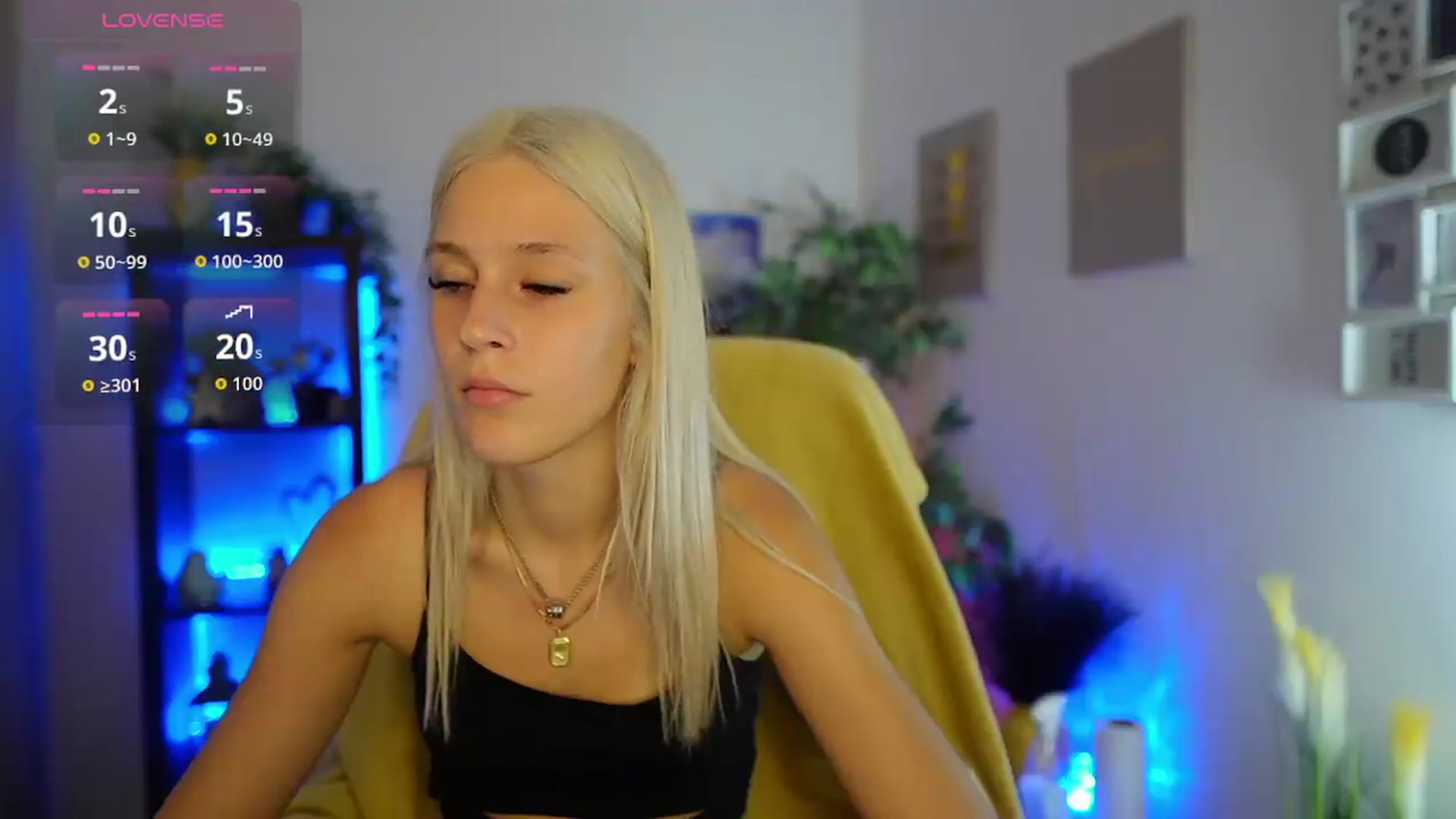 Gallery image thumbnail from Luna_Grace18's myfreecams stream on, 06/25/2026, 16:54 image 13 of 20