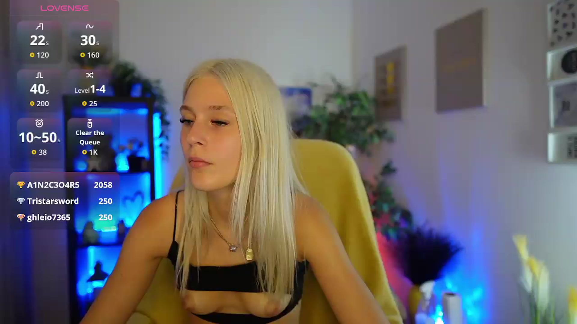 Gallery image thumbnail from Luna_Grace18's myfreecams stream on, 06/25/2026, 19:26 image 6 of 20
