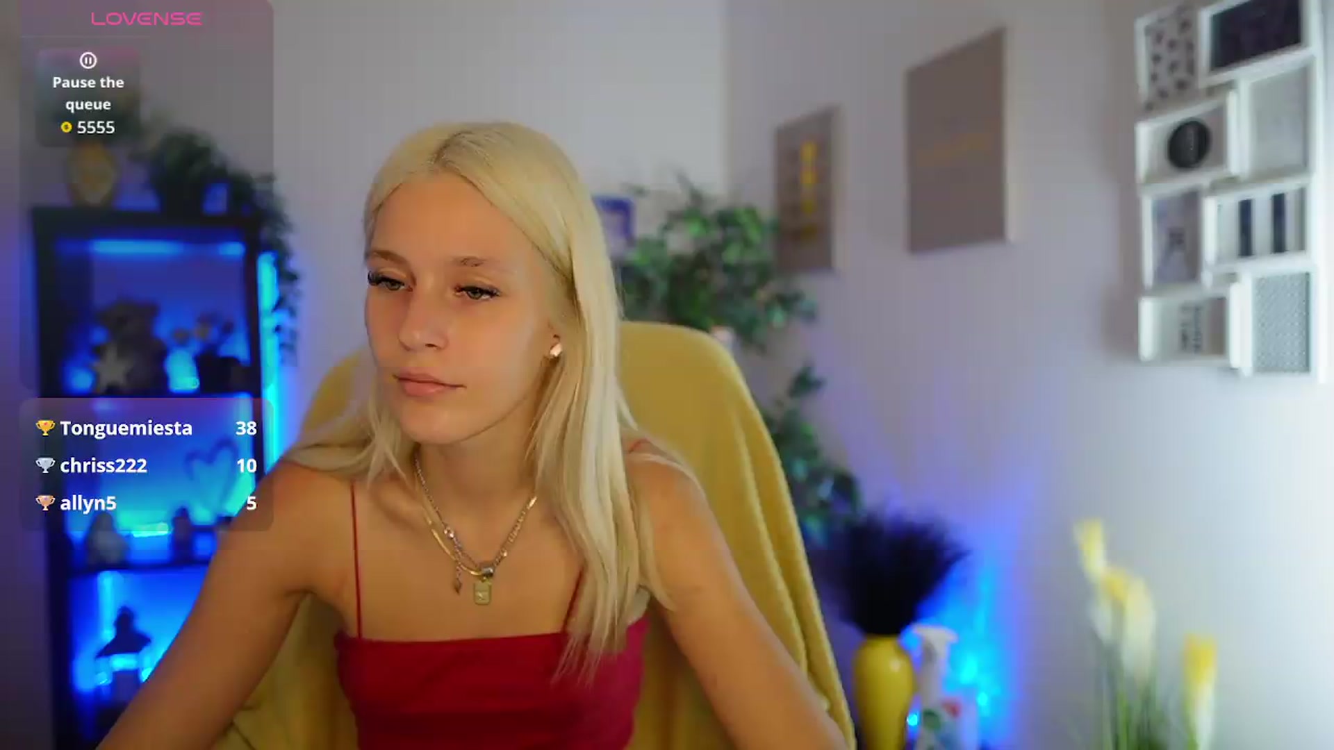 Gallery image thumbnail from Luna_Grace18's myfreecams stream on, 07/01/2026, 13:02 image 1 of 20
