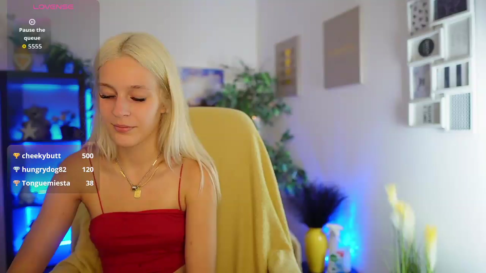 Gallery image thumbnail from Luna_Grace18's myfreecams stream on, 07/01/2026, 14:06 image 5 of 20