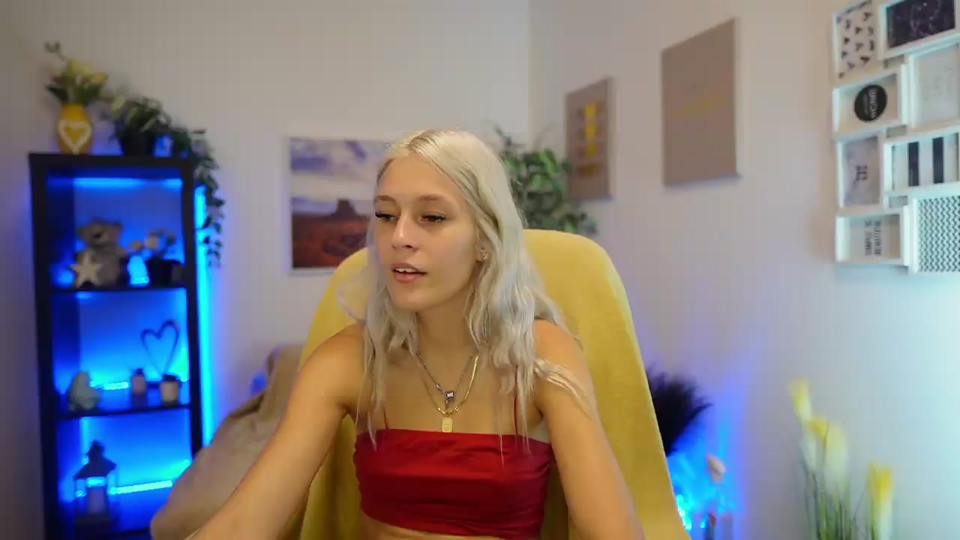 Gallery image thumbnail from Luna_Grace18's myfreecams stream on, 07/05/2026, 13:25 image 3 of 20