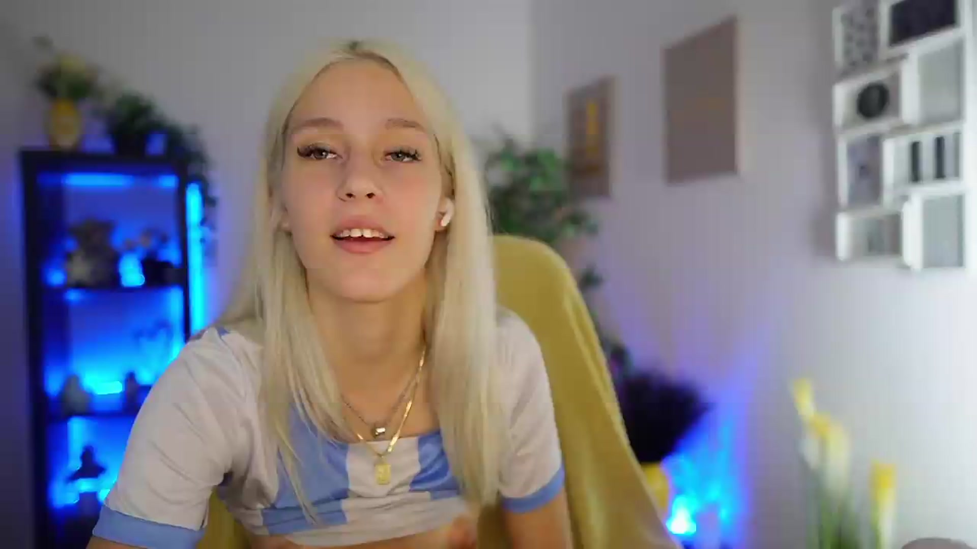 Gallery image thumbnail from Luna_Grace18's myfreecams stream on, 07/06/2026, 15:27 image 2 of 20