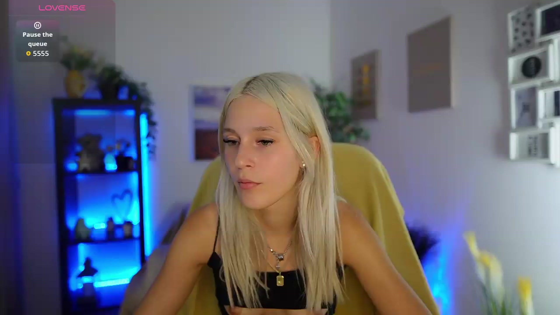 Gallery image thumbnail from Luna_Grace18's myfreecams stream on, 07/09/2026, 16:58 image 3 of 20