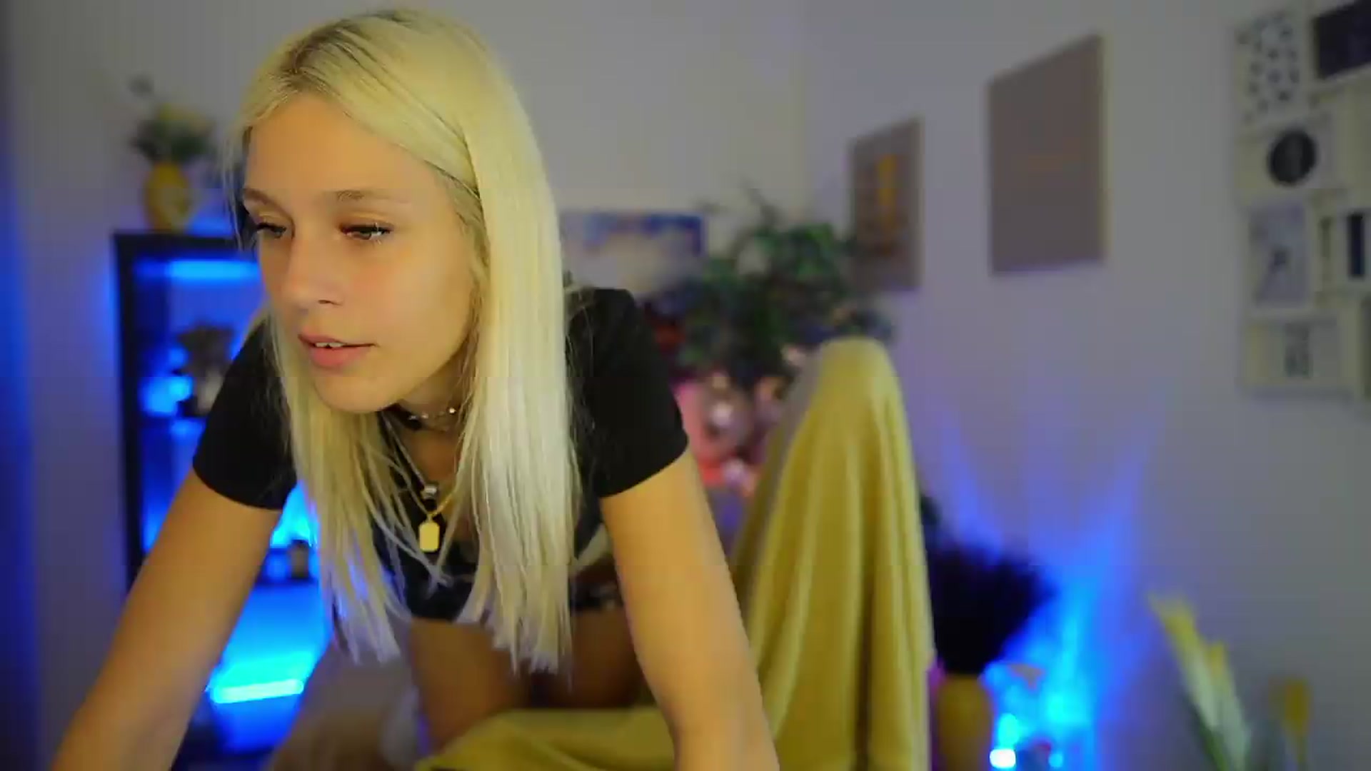 Gallery image thumbnail from Luna_Grace18's myfreecams stream on, 07/20/2026, 13:04 image 8 of 20