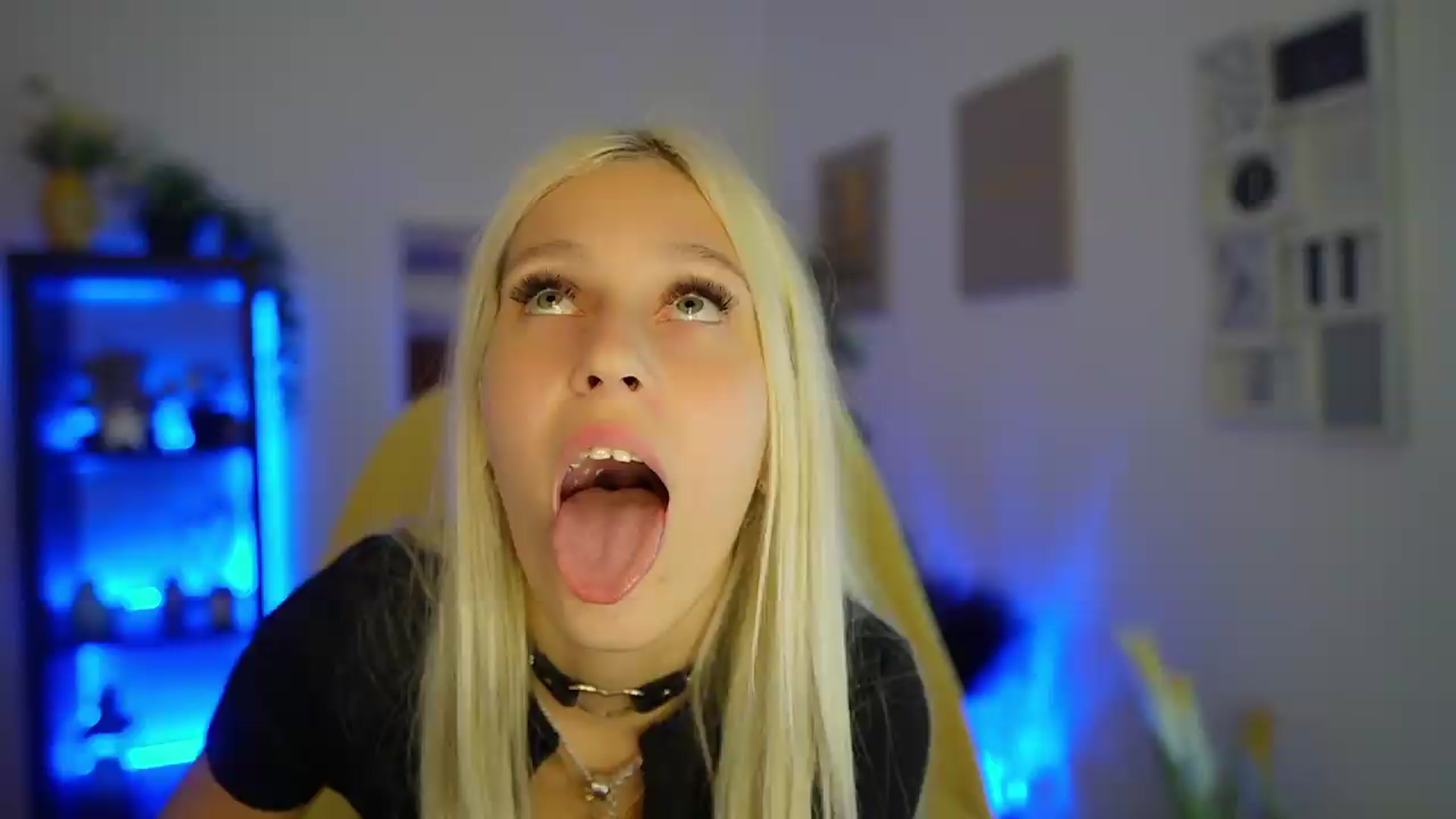 Gallery image thumbnail from Luna_Grace18's myfreecams stream on, 07/20/2026, 15:11 image 4 of 20