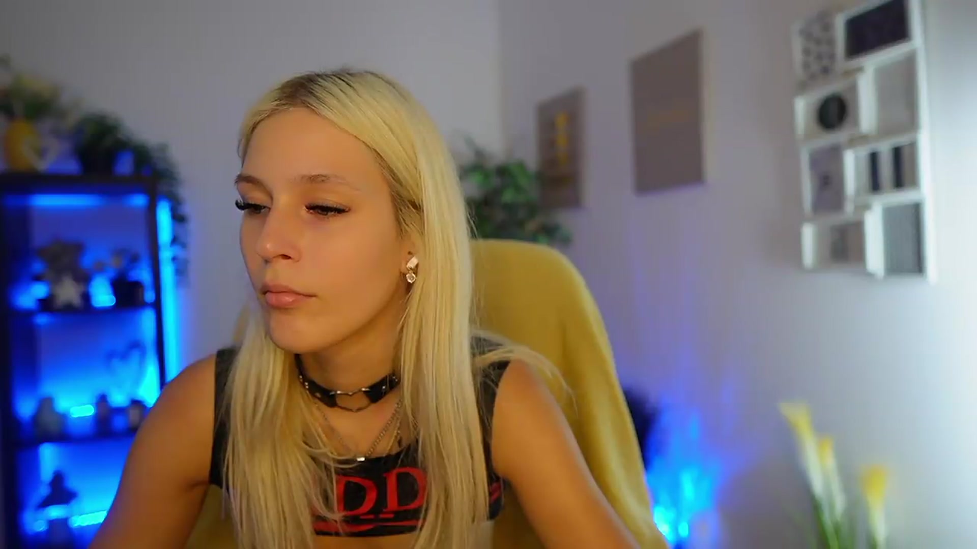 Gallery image thumbnail from Luna_Grace18's myfreecams stream on, 08/04/2026, 13:17 image 19 of 20