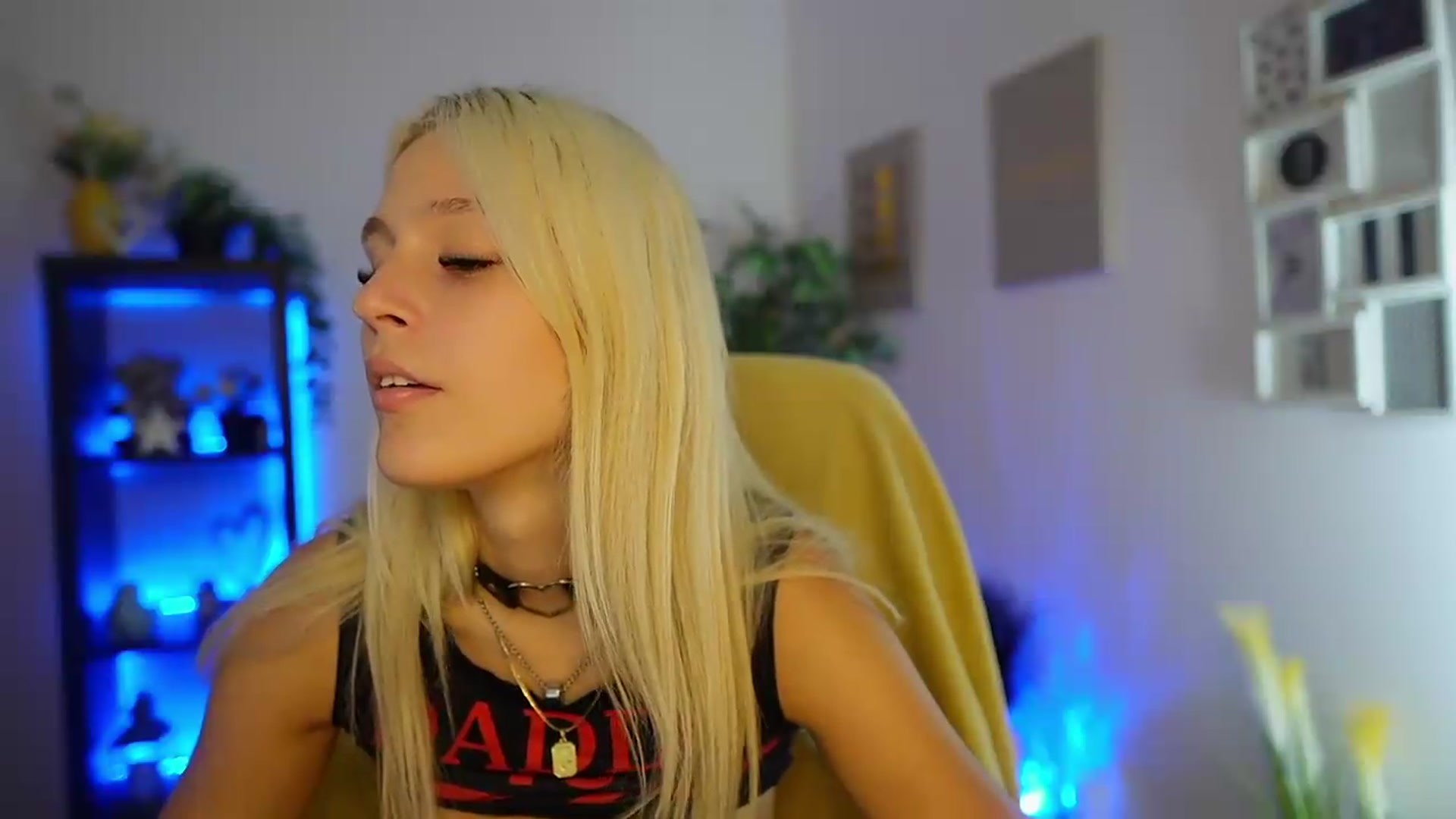 Gallery image thumbnail from Luna_Grace18's myfreecams stream on, 08/04/2026, 13:17 image 7 of 20