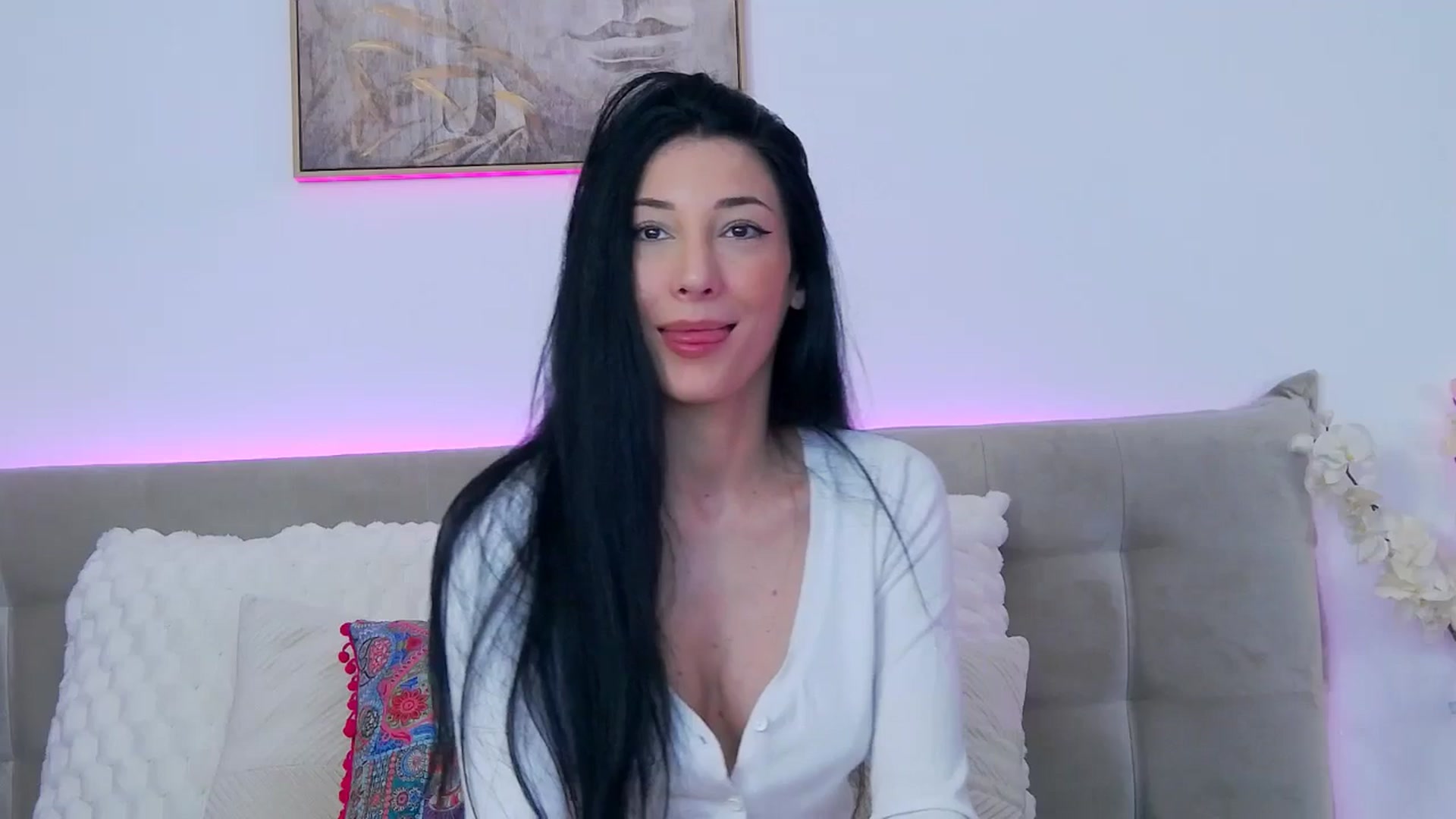 Gallery image thumbnail from Luna_Mia's myfreecams stream on, 02/18/2026, 14:15 image 6 of 20
