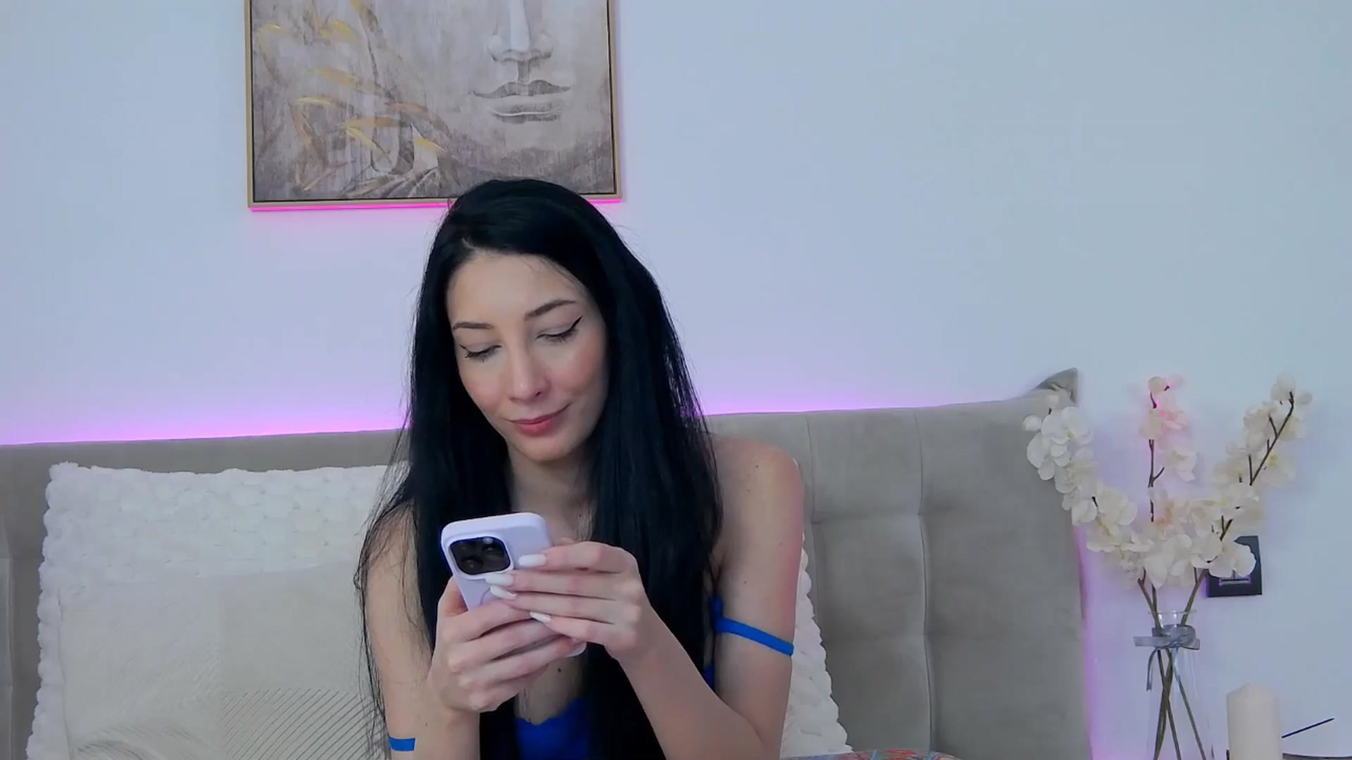 Gallery image thumbnail from Luna_Mia's myfreecams stream on, 02/25/2026, 12:18 image 20 of 20