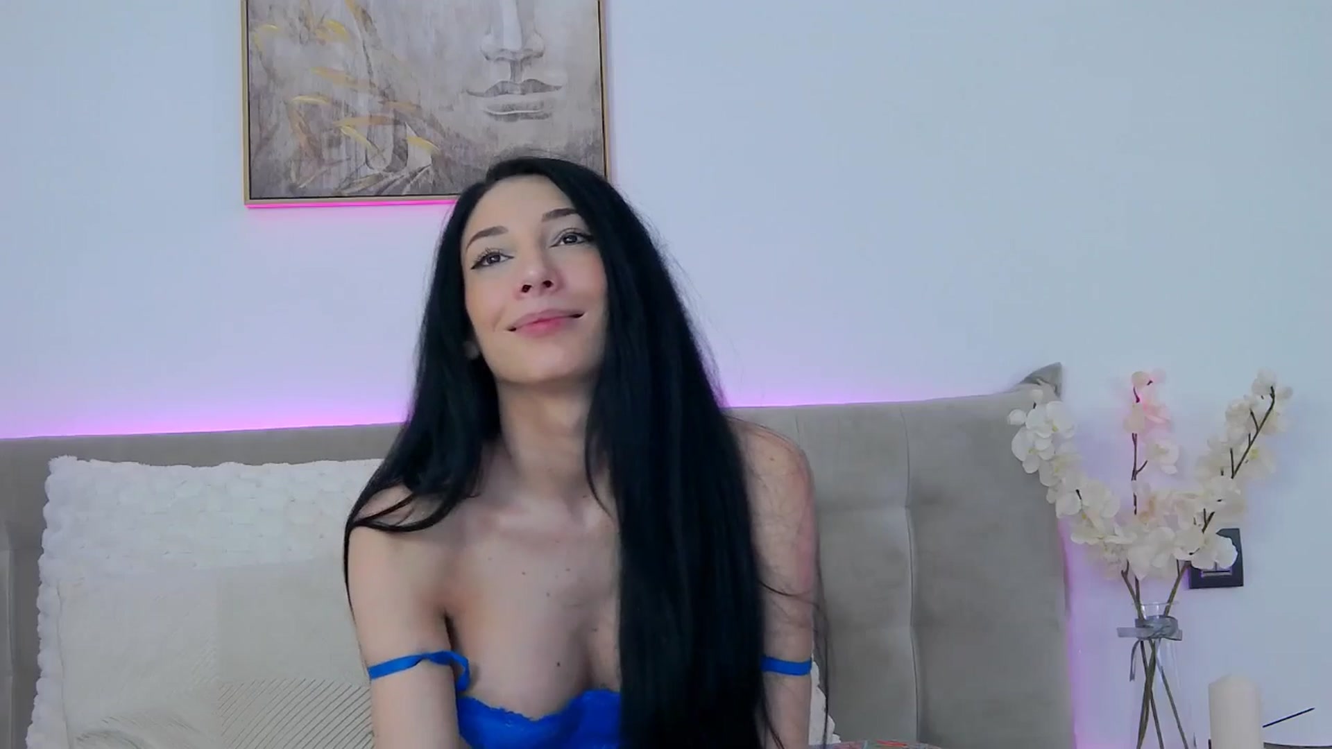 Gallery image thumbnail from Luna_Mia's myfreecams stream on, 02/25/2026, 12:18 image 4 of 20