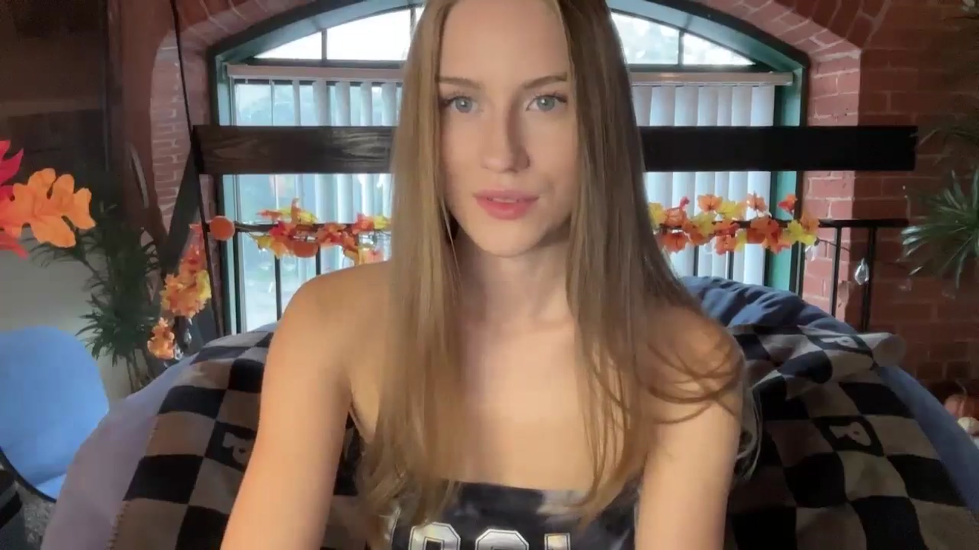 Gallery image thumbnail from Luna_Moore1's myfreecams stream on, 09/07/2024, 21:04 image 13 of 20