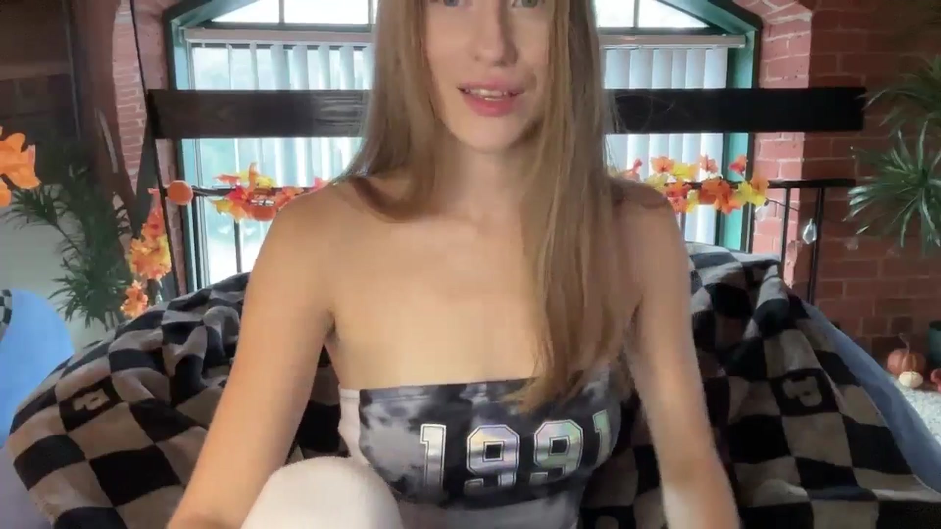 Gallery image thumbnail from Luna_Moore1's myfreecams stream on, 09/07/2024, 21:43 image 11 of 20