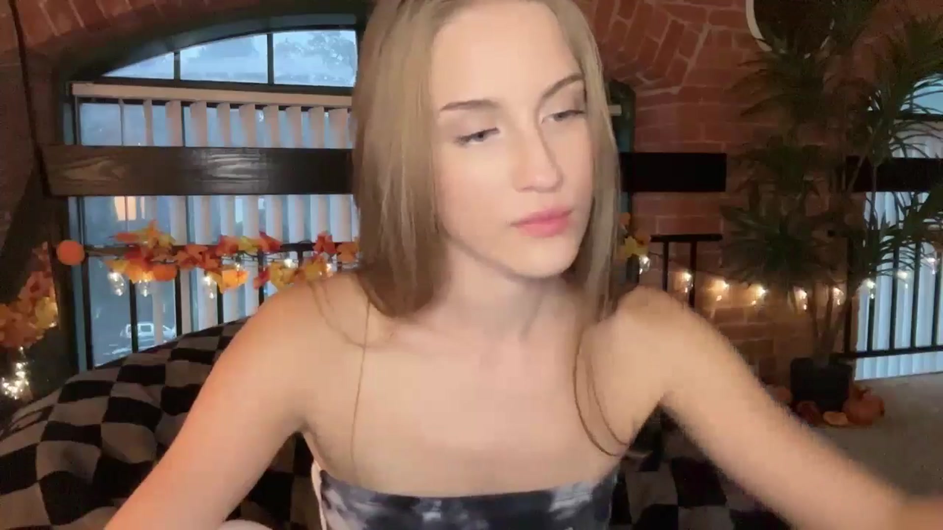 Gallery image thumbnail from Luna_Moore1's myfreecams stream on, 09/07/2024, 22:52 image 10 of 20